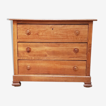 Antique chest of drawers in solid oak