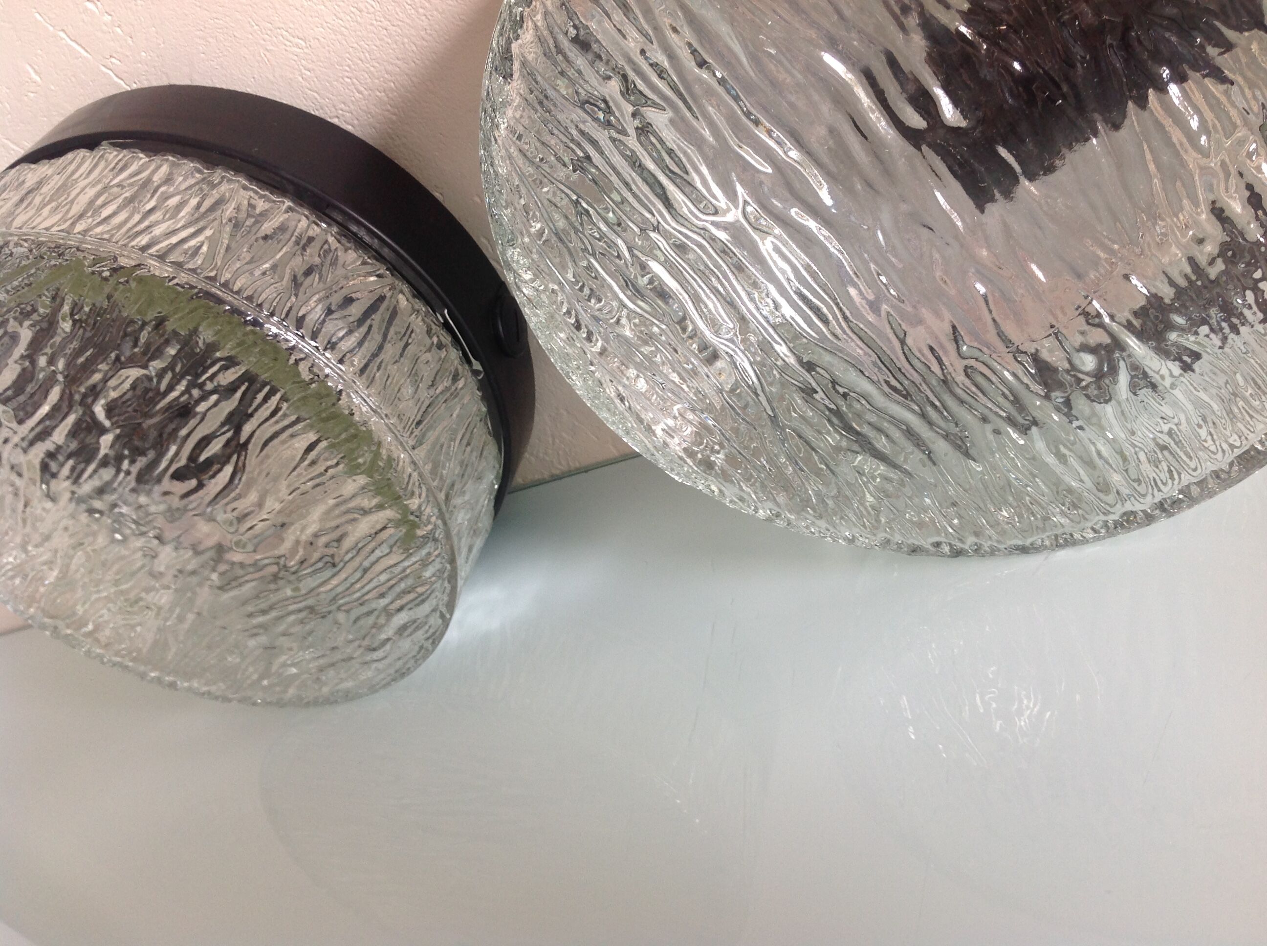 Pair of round ceiling lights in glass ice vintage 60-70s