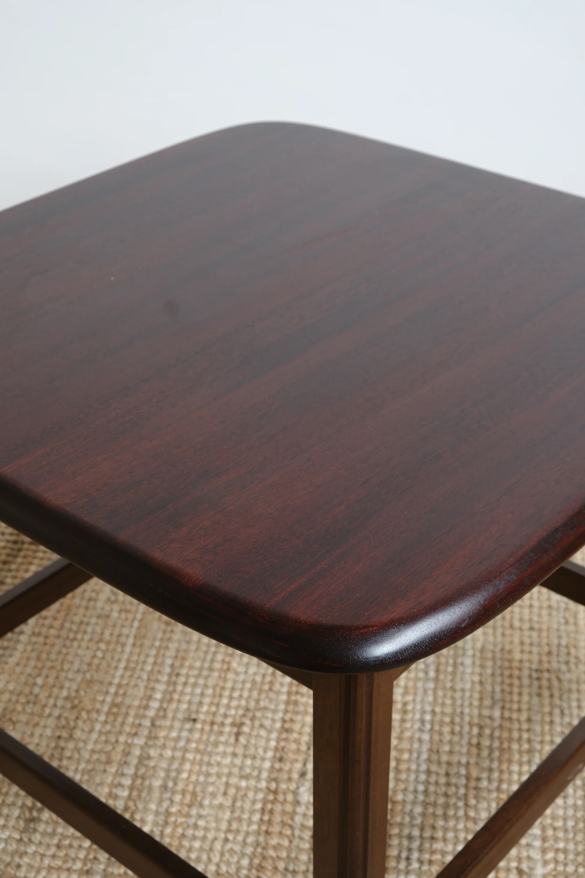 Table basse en acajou danois