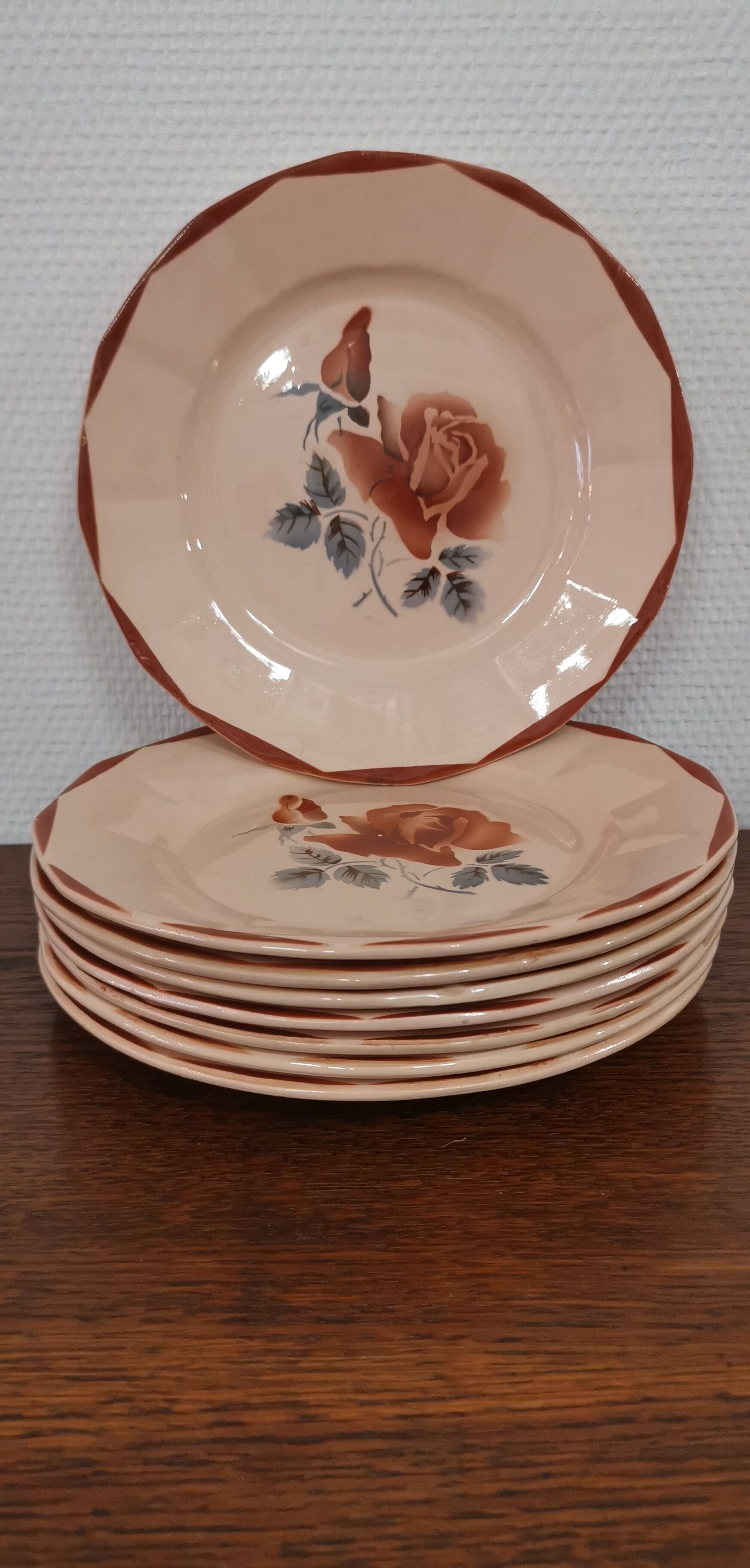 Set of 8 old flat plates Digoin Sarreguemines 9181 Pink pattern