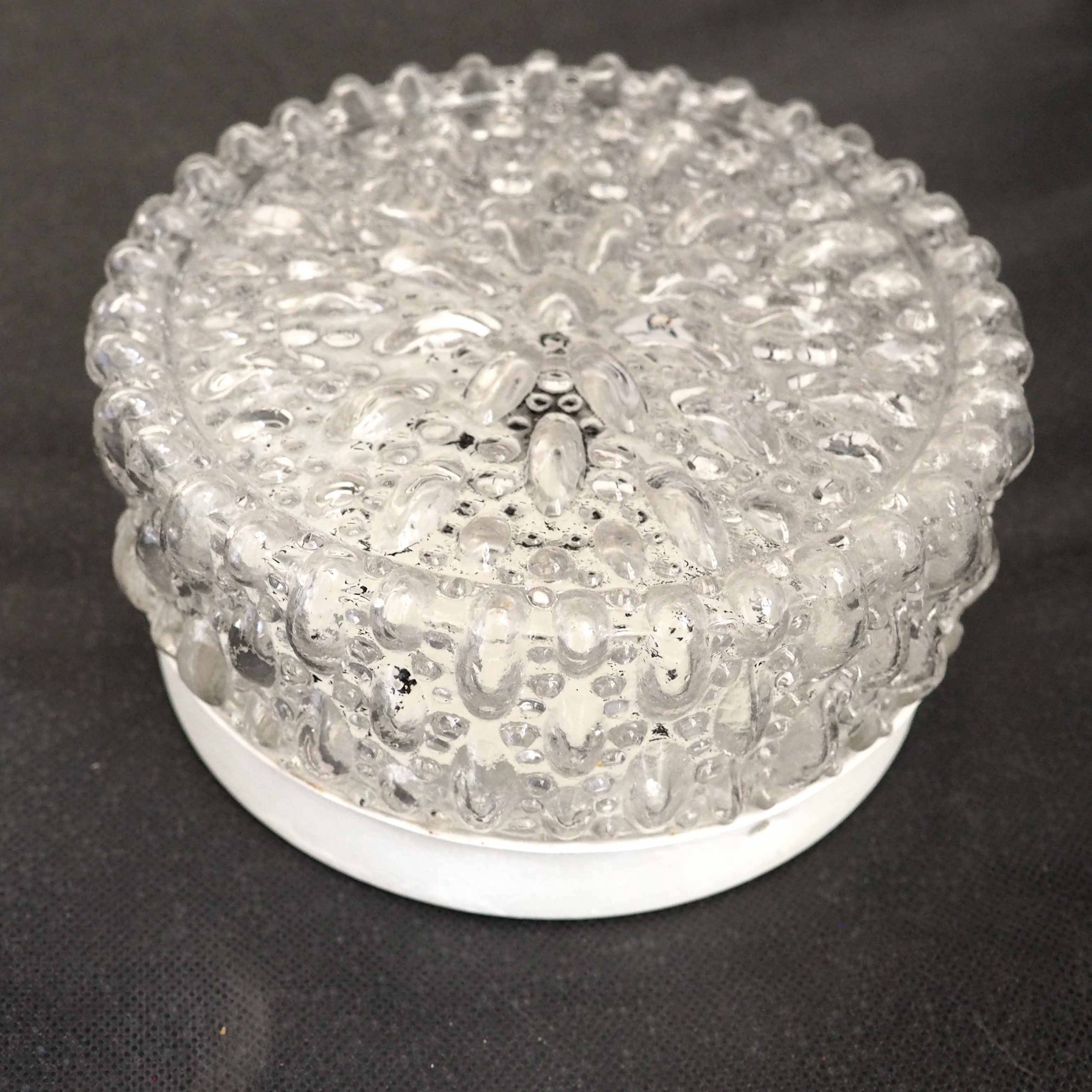 Tynnel bubble pattern molded glass wall light