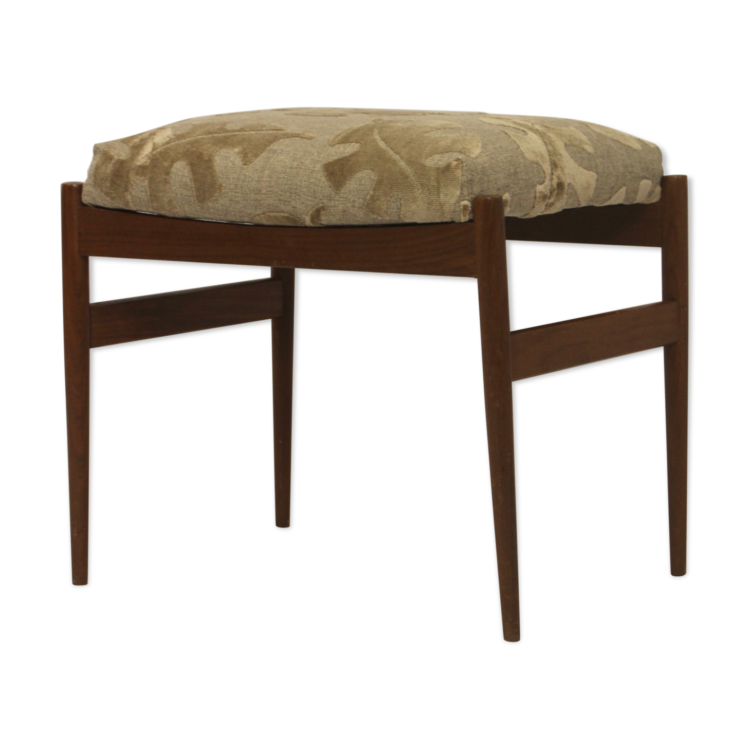 Scandinavian stool in beech 50