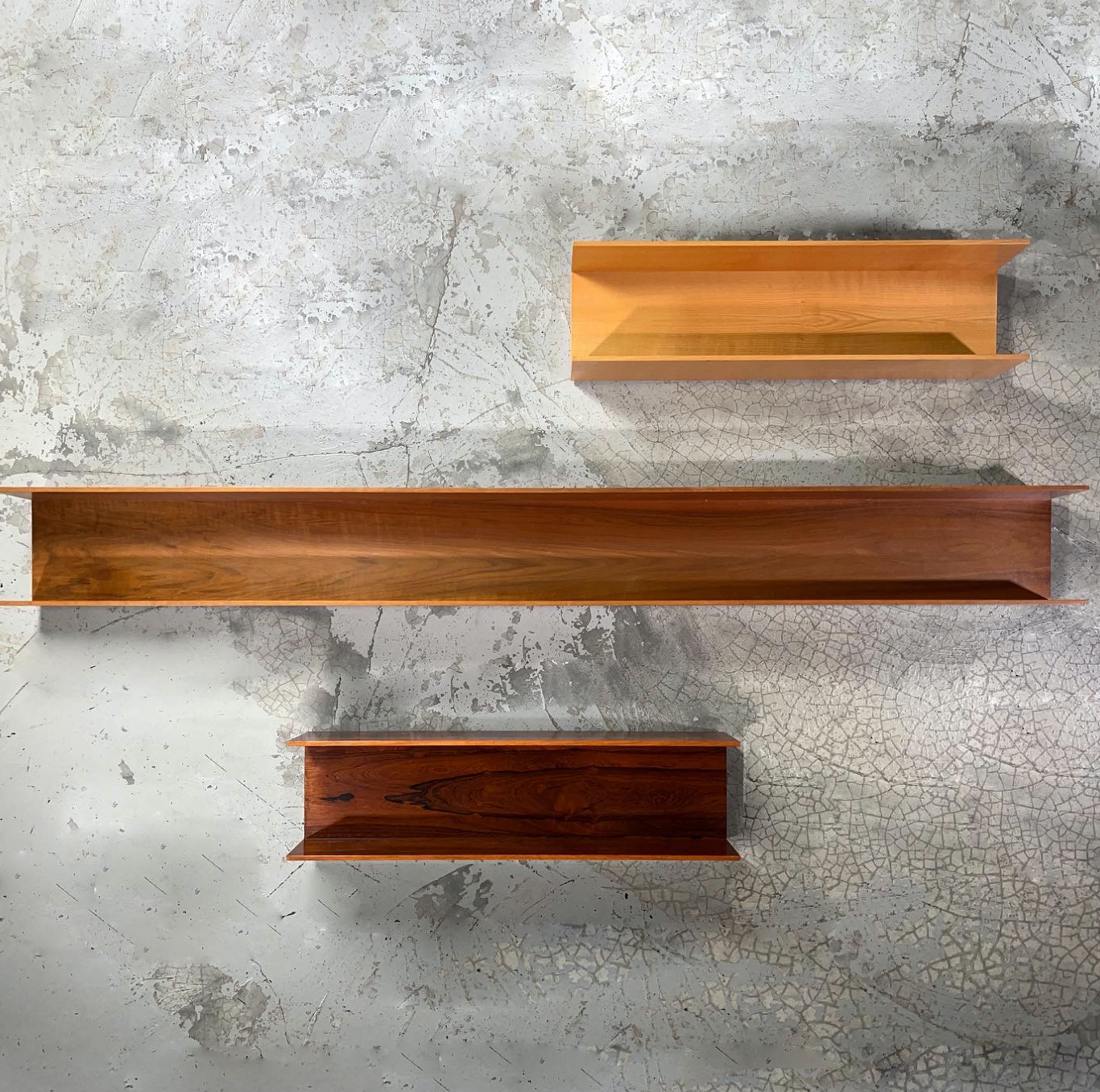 Wall shelf by Walter Wirz for Wilhelm Renz, 60s. Rosewood