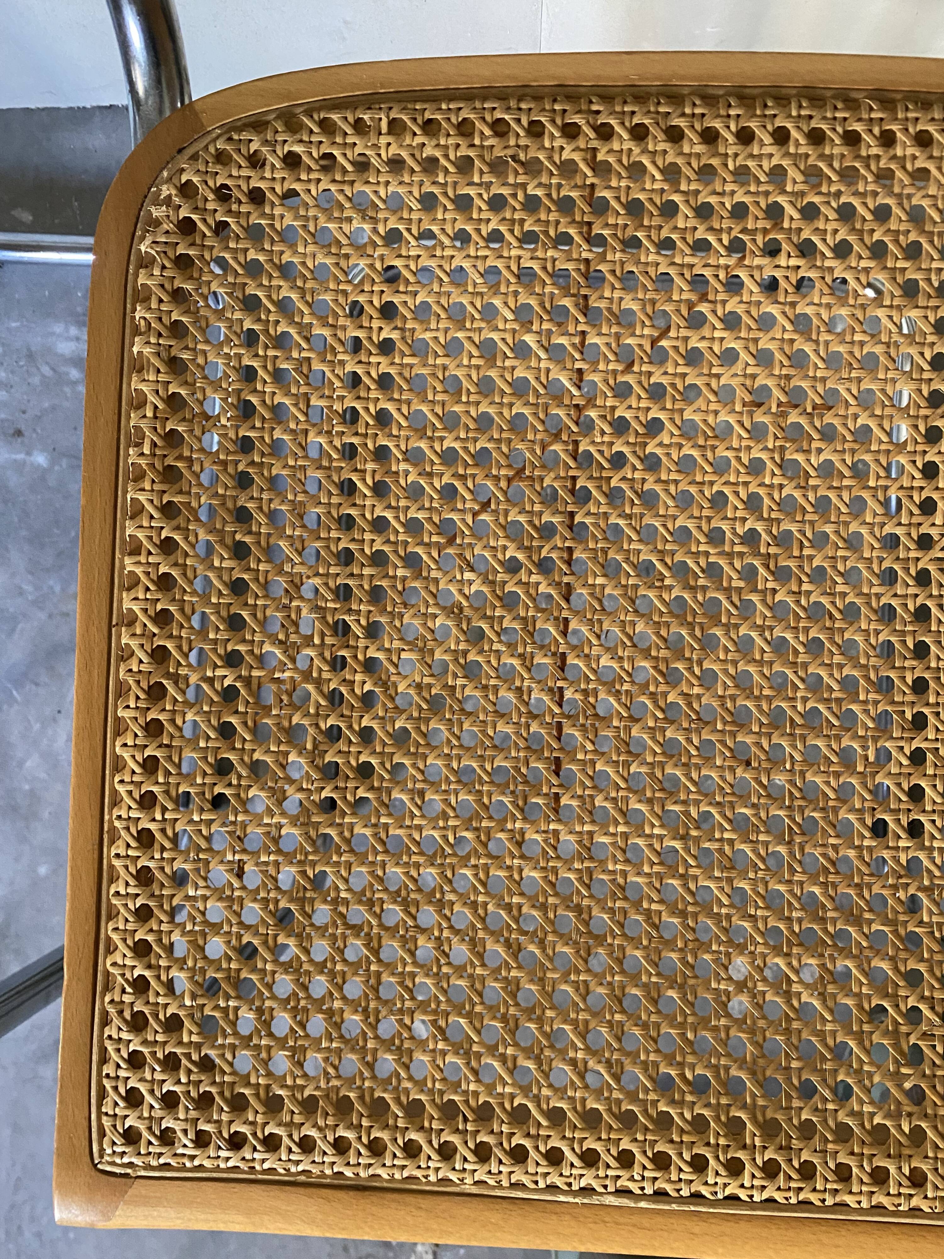 Série de quatre chaises B32 Marcel Breuer