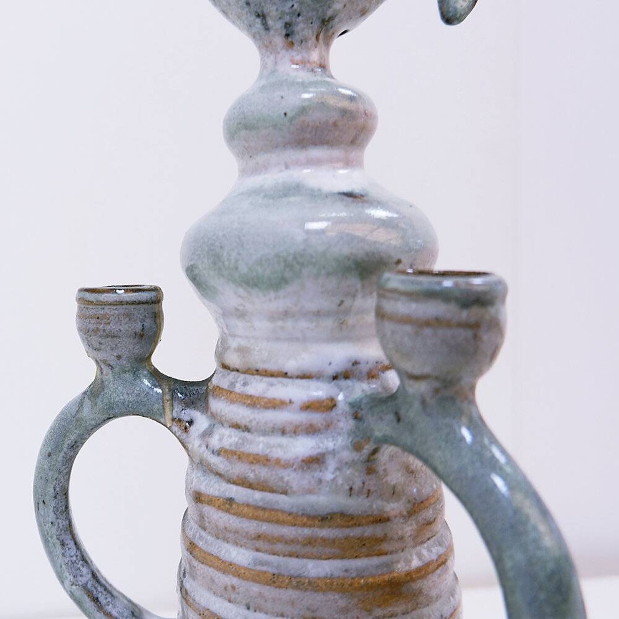 Three-light chandelier in glazed ceramic in the style of Jacques Pouchain.