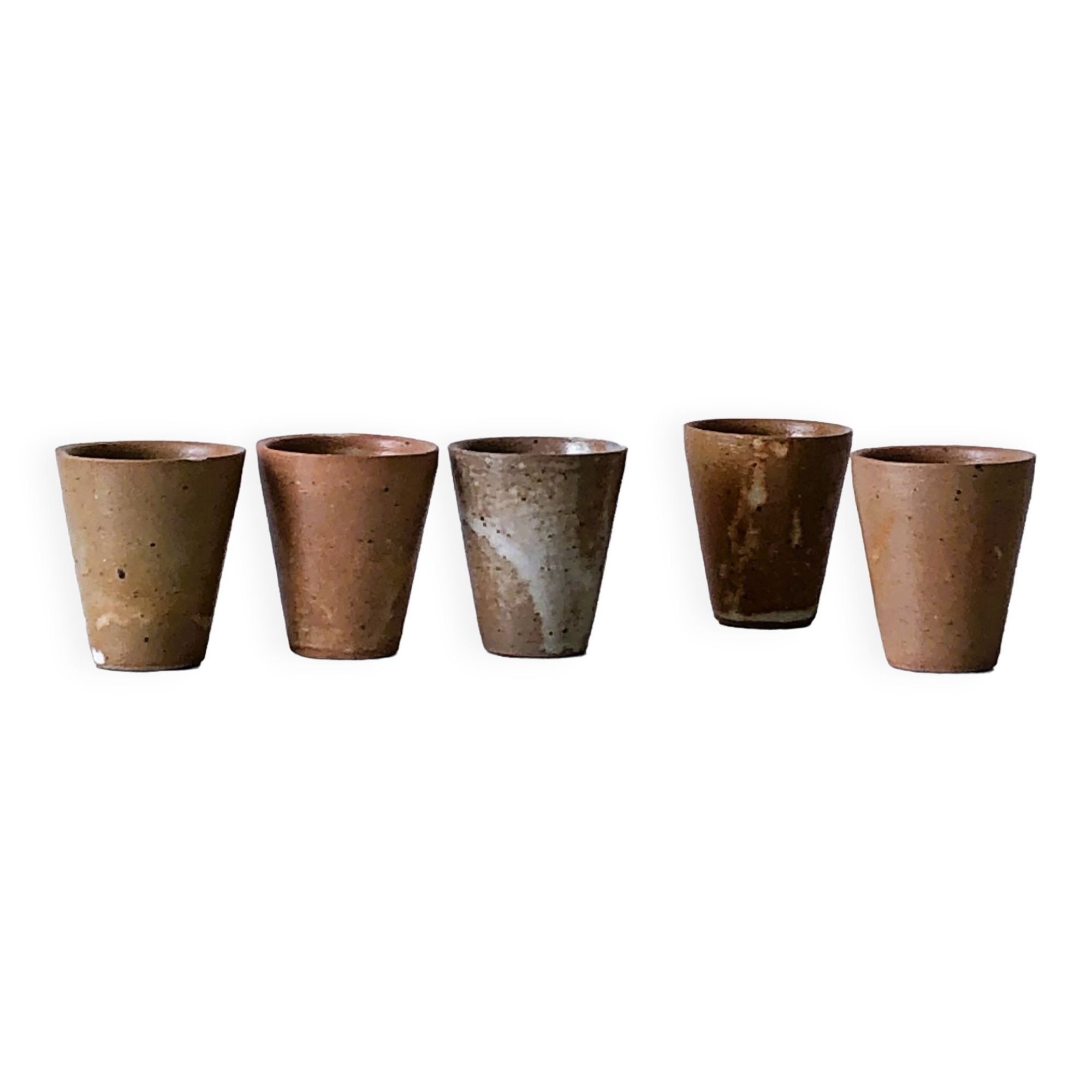 5 flower pots in ceramic