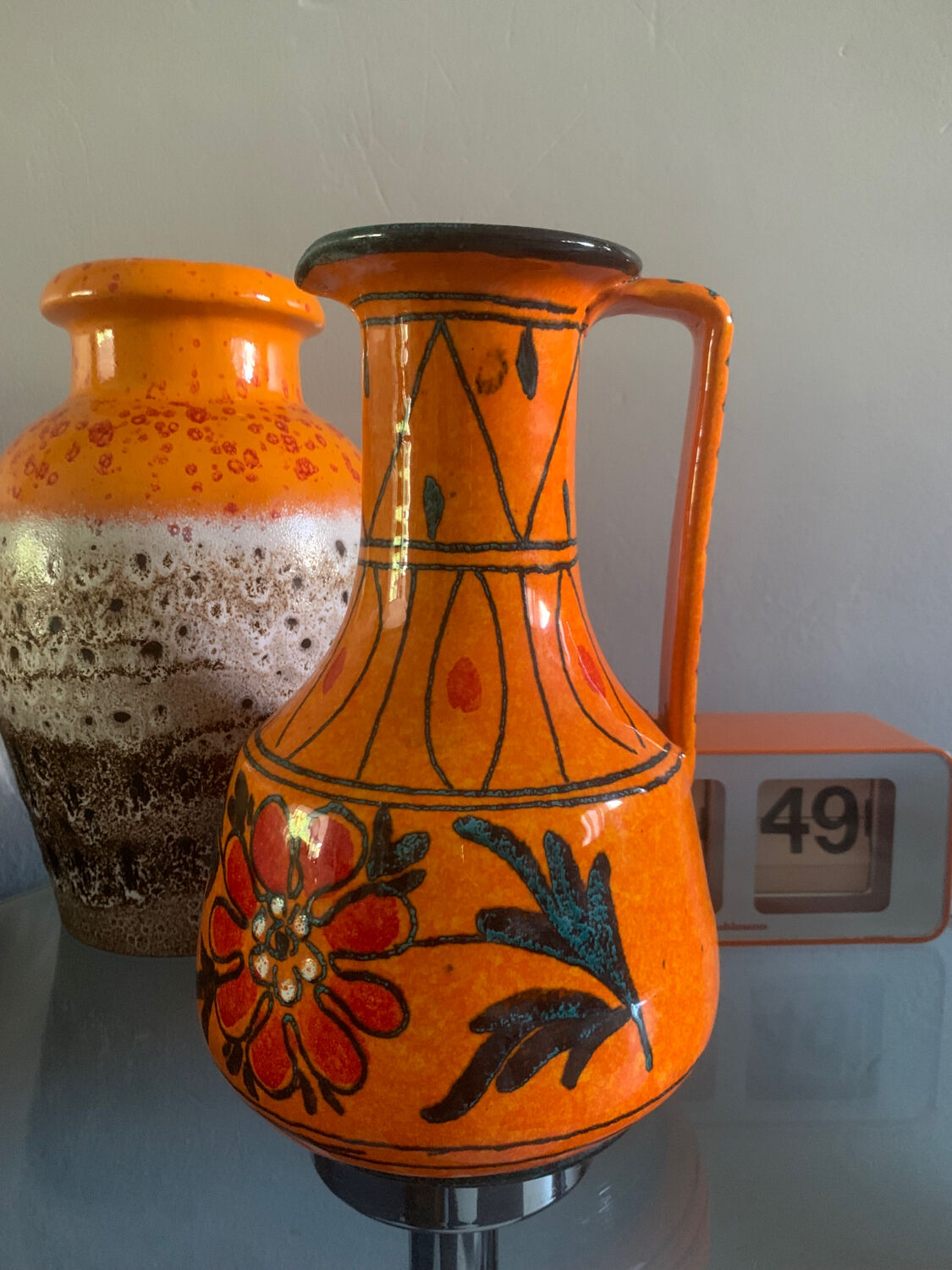 Iraqi ceramic vase