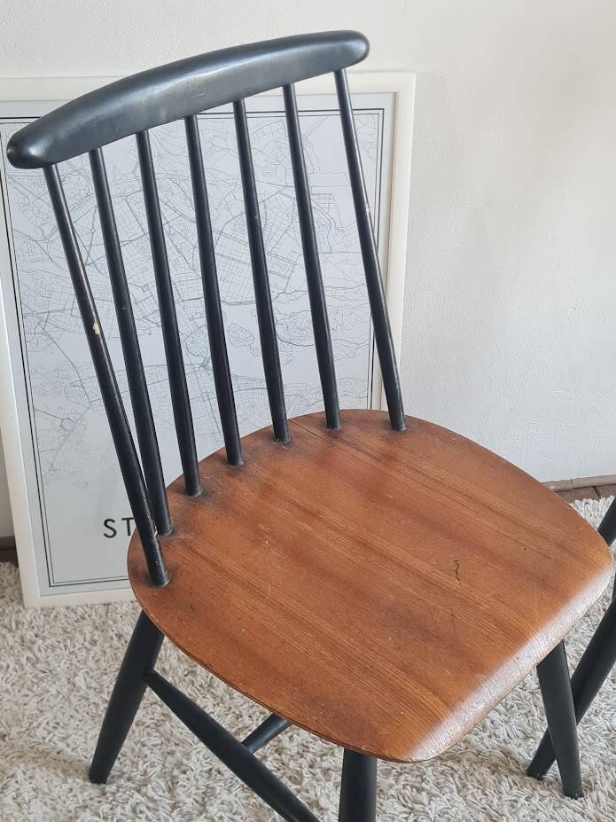 Pair of Scandinavian chairs model Fanett by Tapiovaara