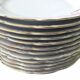 12 assiettes plates en porcelaine