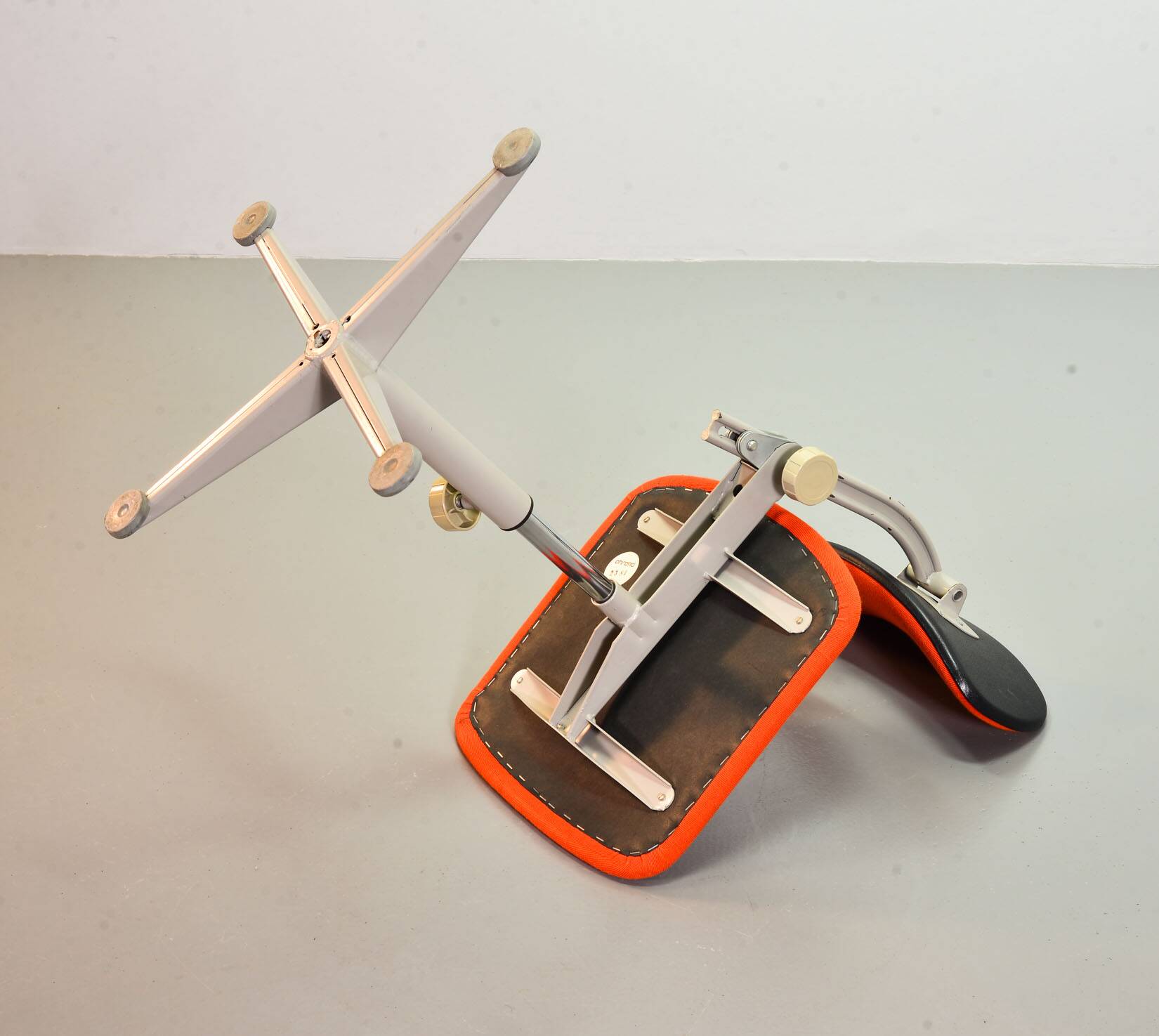 Ahrend De Cirkel Industrial Desk Chair with Orange Fabric Upholstery 1950s