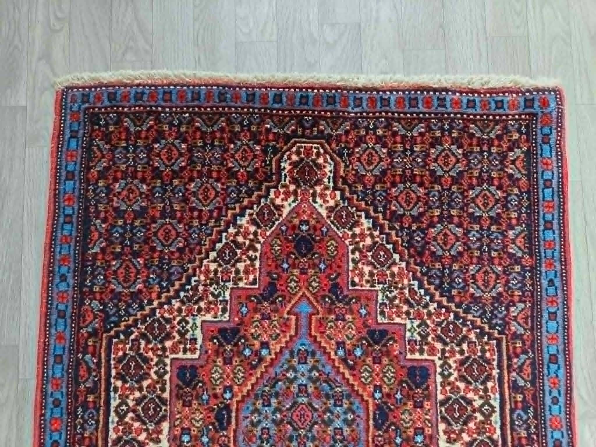 Handmade Senneh Persian carpet