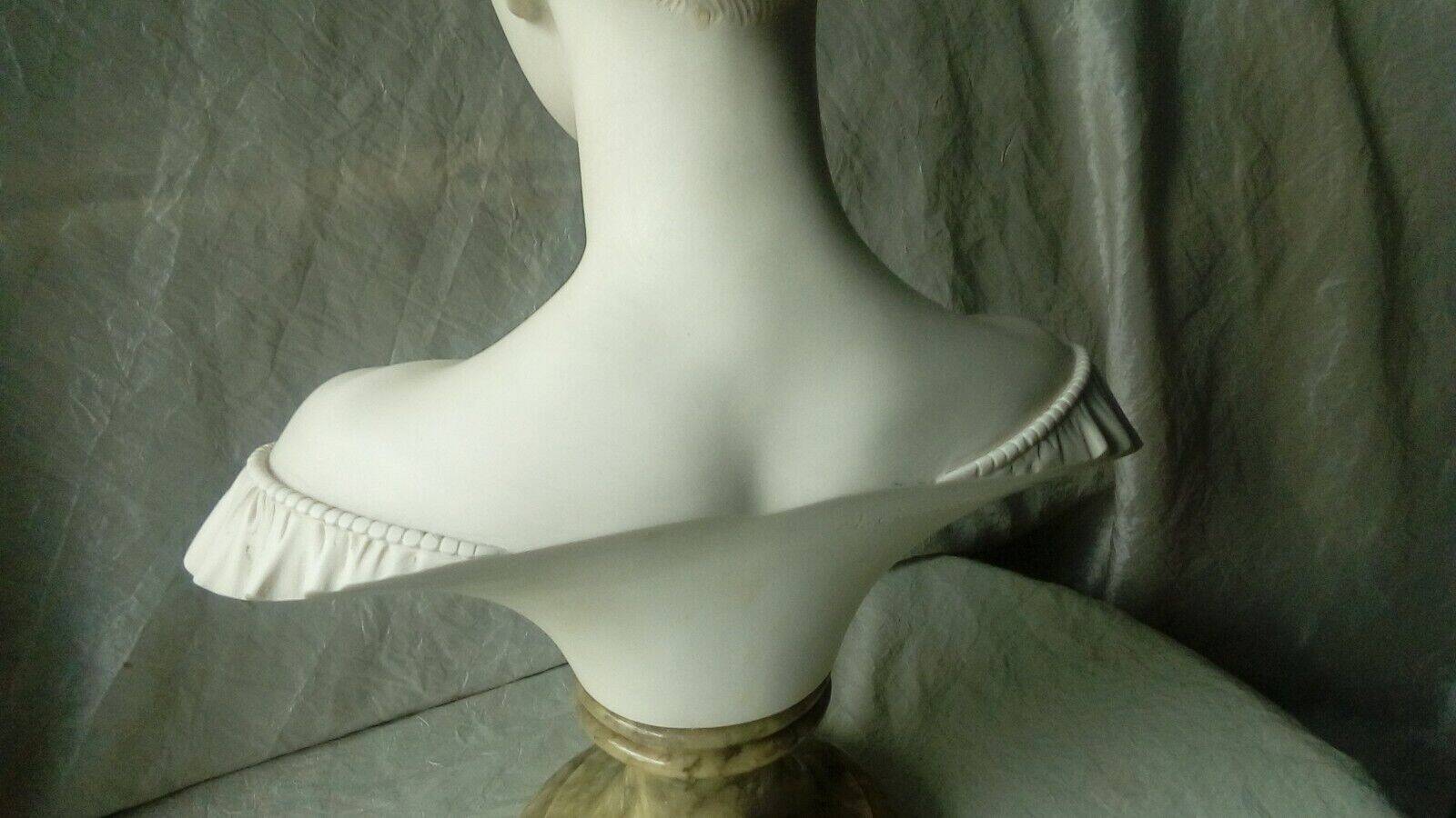 Bust of Josephine de Beauharnais in marble powder, marble base, A.Giannelli