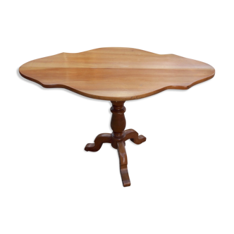 Form violin in solid cherry side table