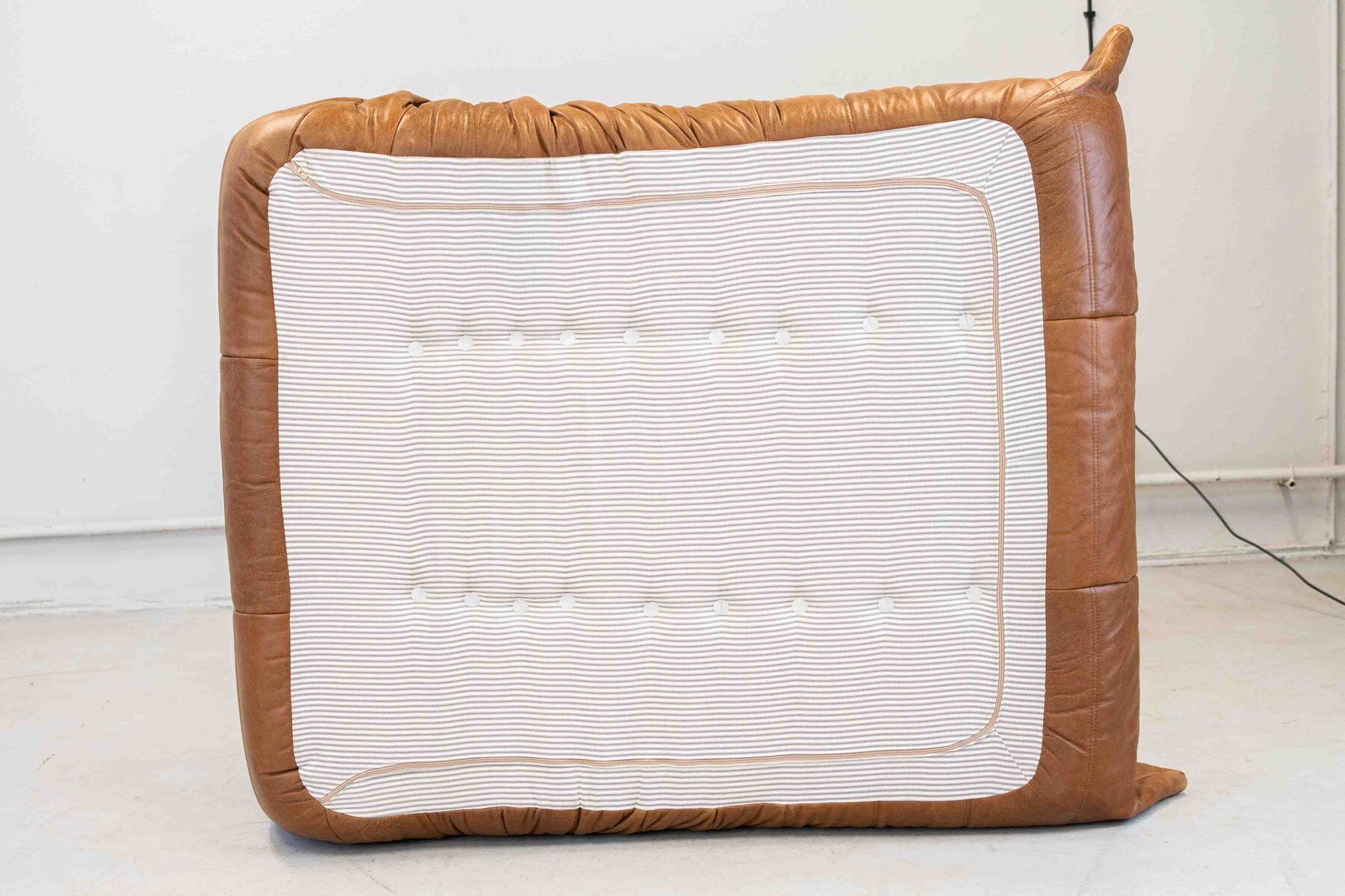 Togo chaise lounge in pine leather by Michel Ducaroy for Ligne Roset, 1974