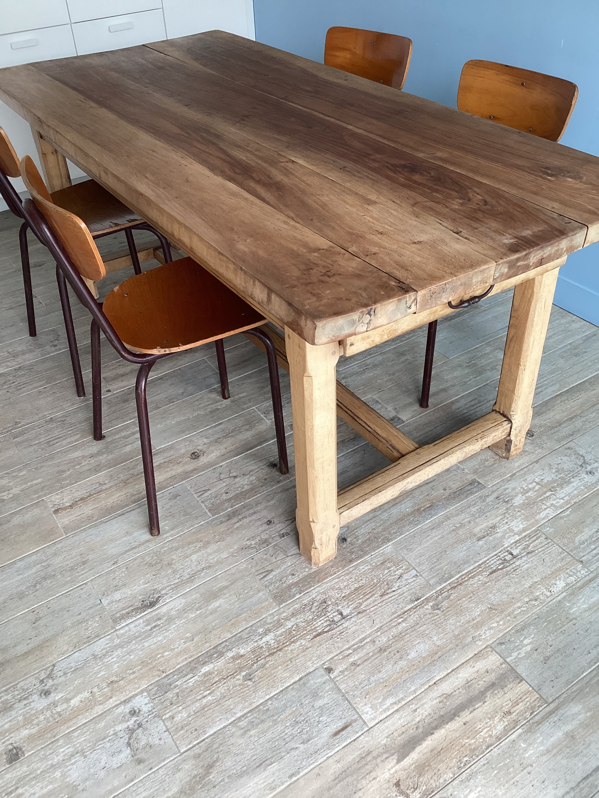 Set of 4 vintage school chairs