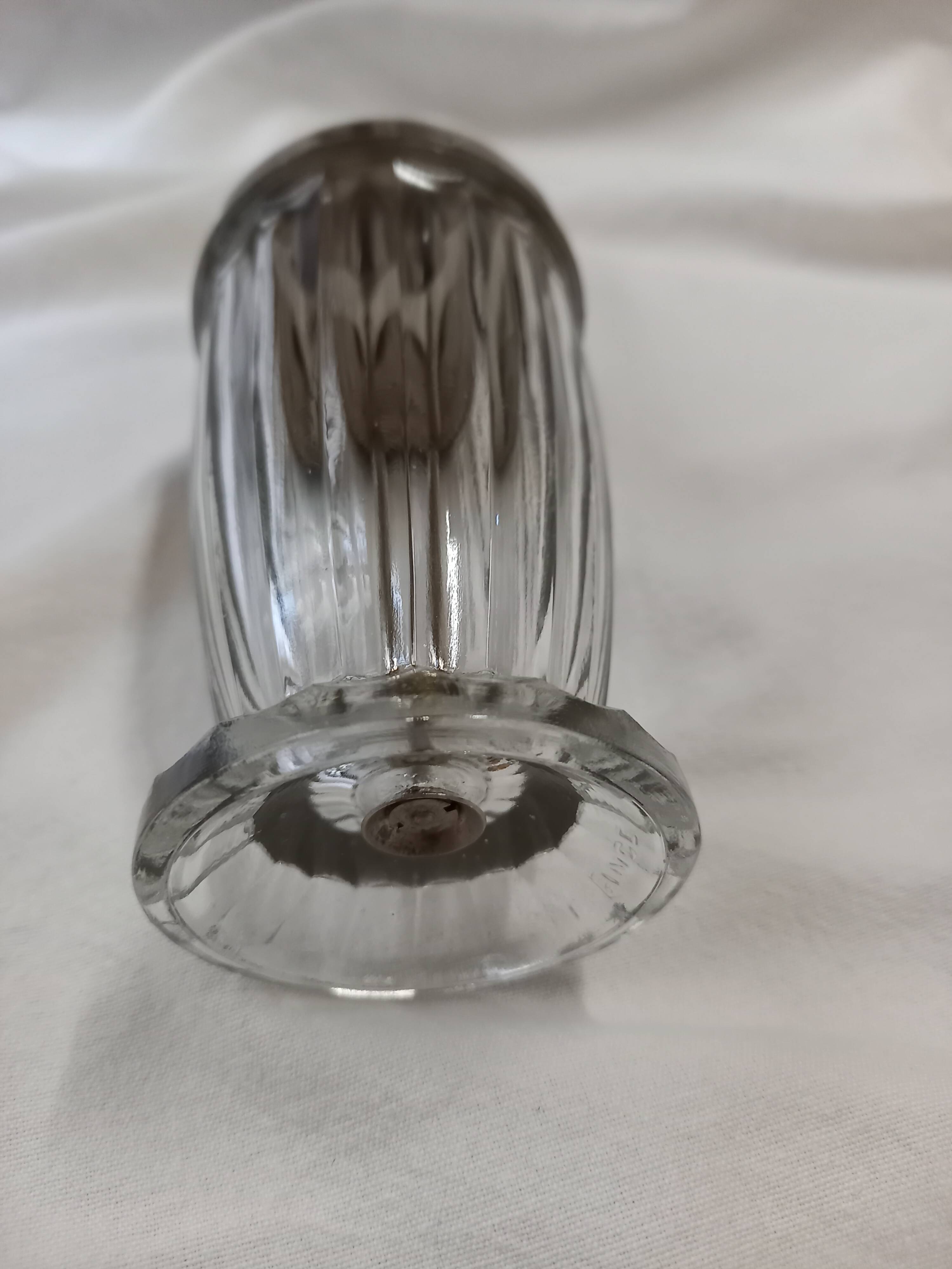 Saupoudreuse, sucrier en verre de style art déco