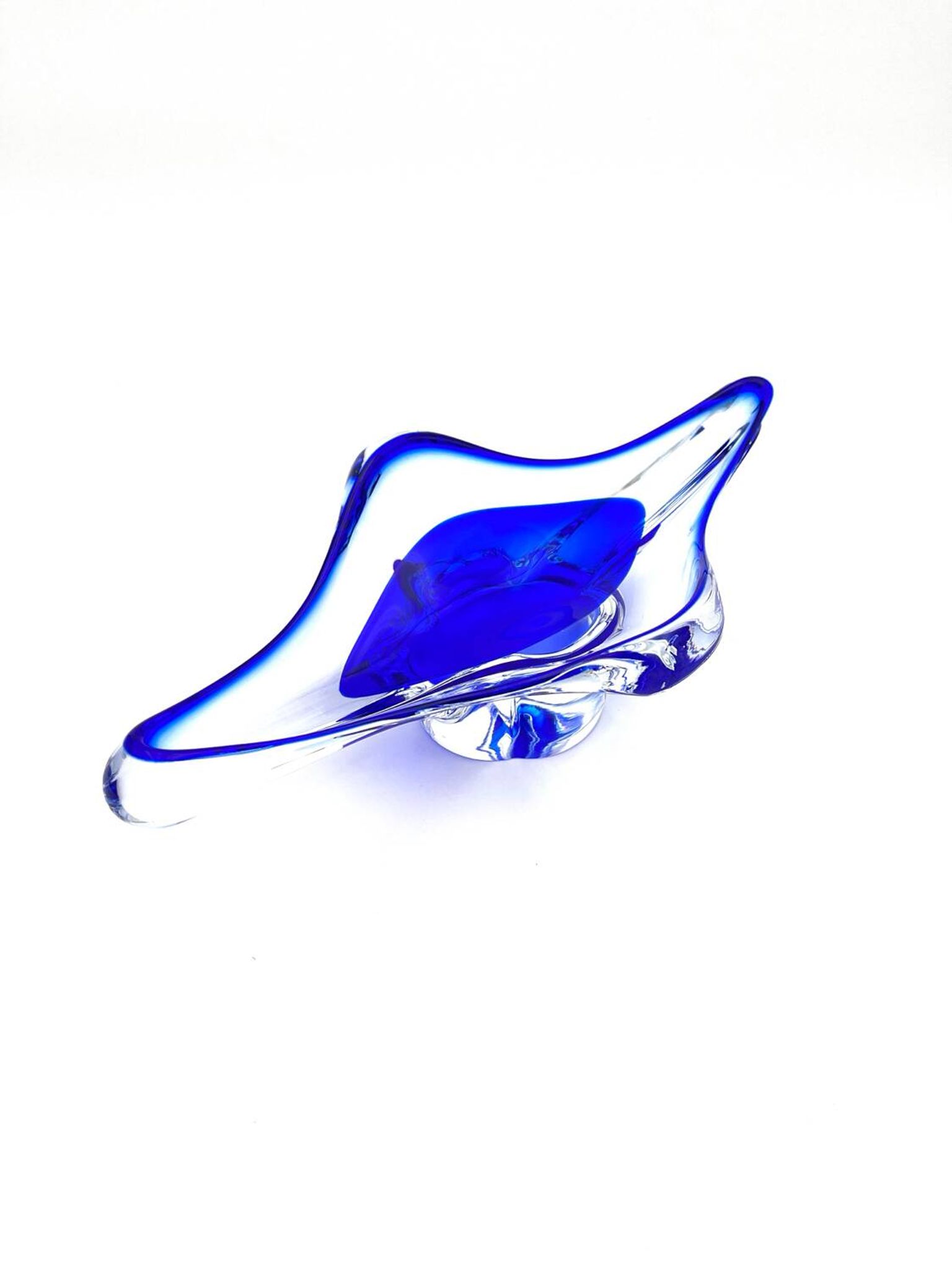 Grande Coupe Hospodka Cristal Bohême Sommerso Liseré Bleu Cobalt