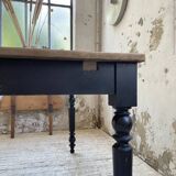 Oval pine farm table with 2m extensions
