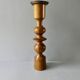Bougeoir en bois tourné, vers 1960, style scandinave