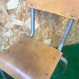 Chaise d’écolier