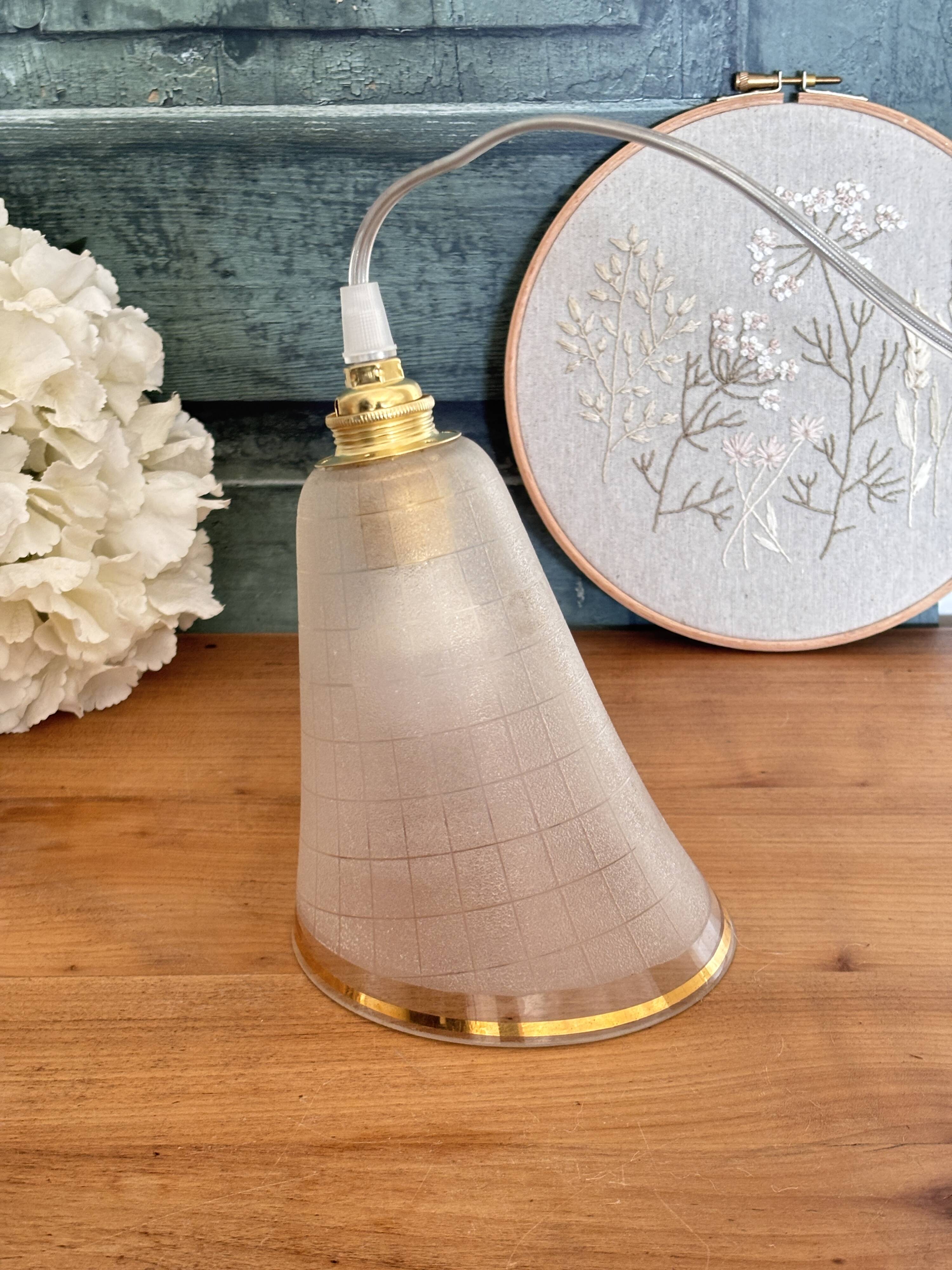 "Clara" portable lamp