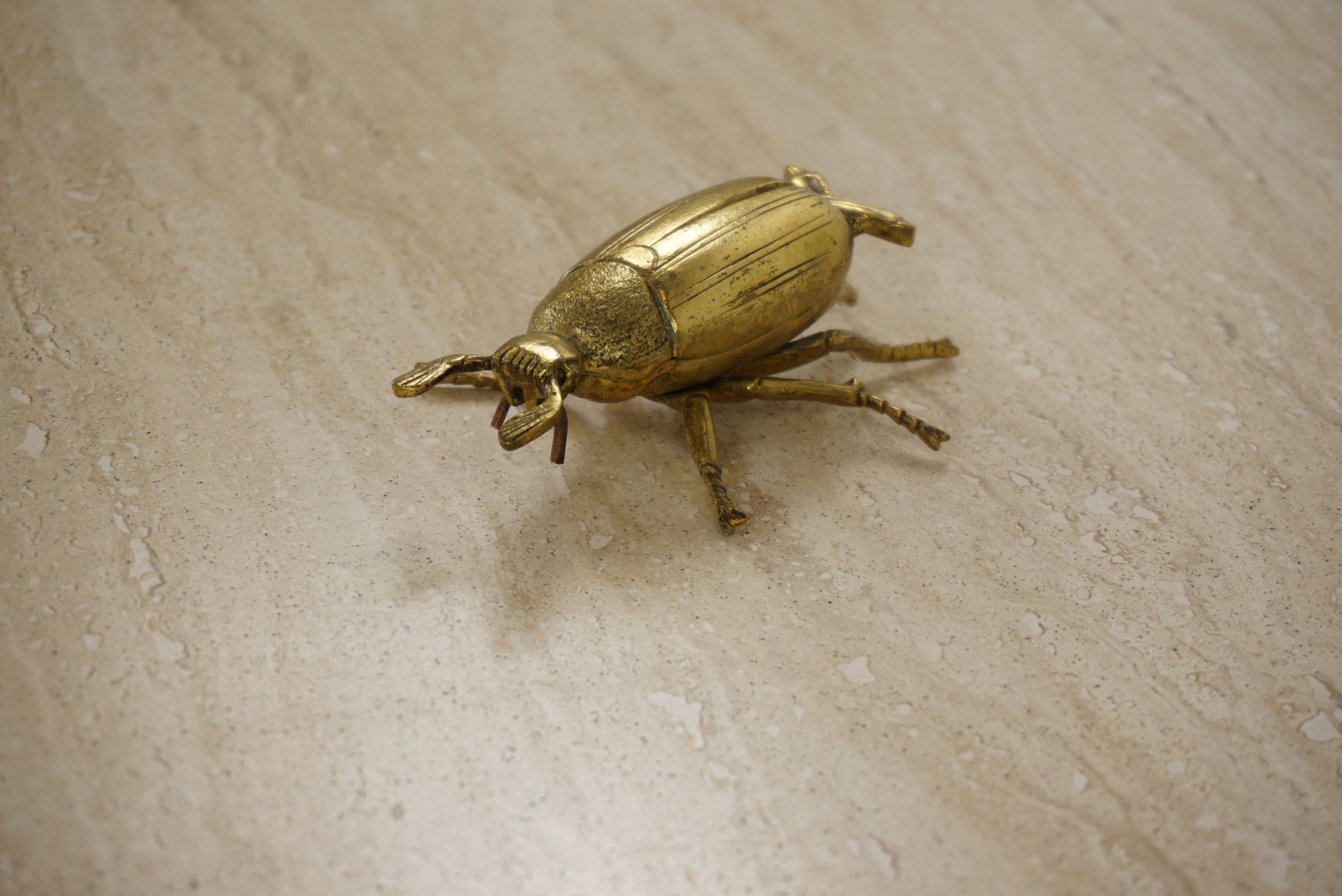 Oval coffee table in Italian design travertine from the 70s