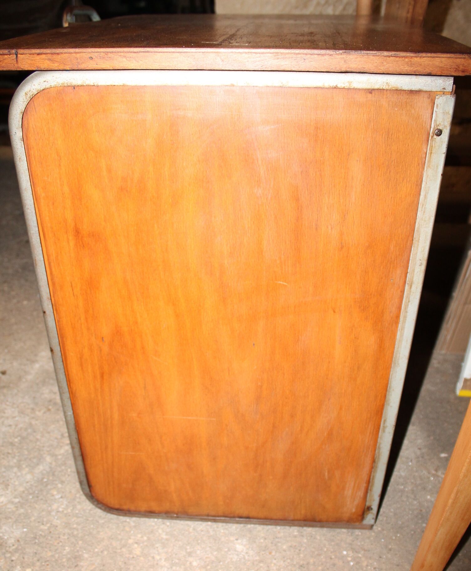 Bureau enfant et sa chaise assortie
