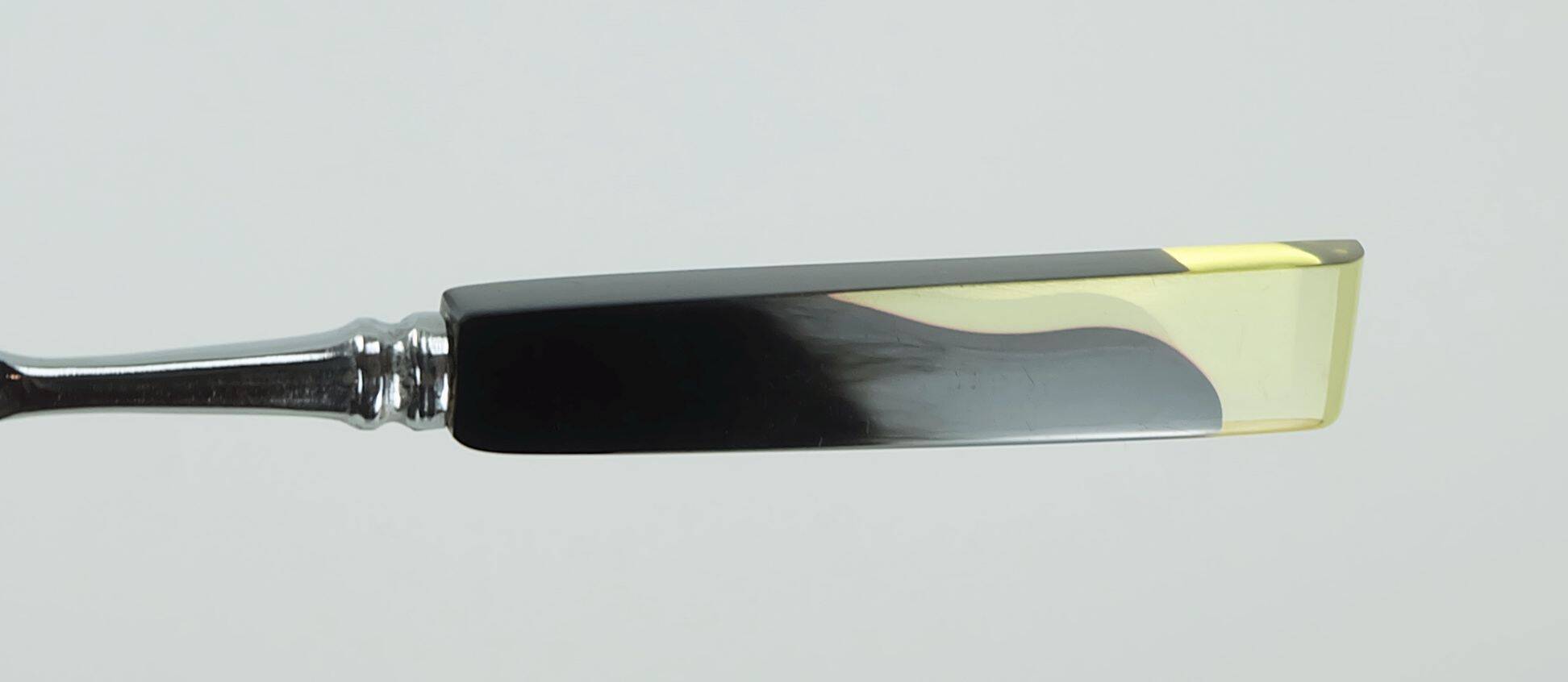Art déco cake lifter and 6 cake forks black bakelite and lucite cake set