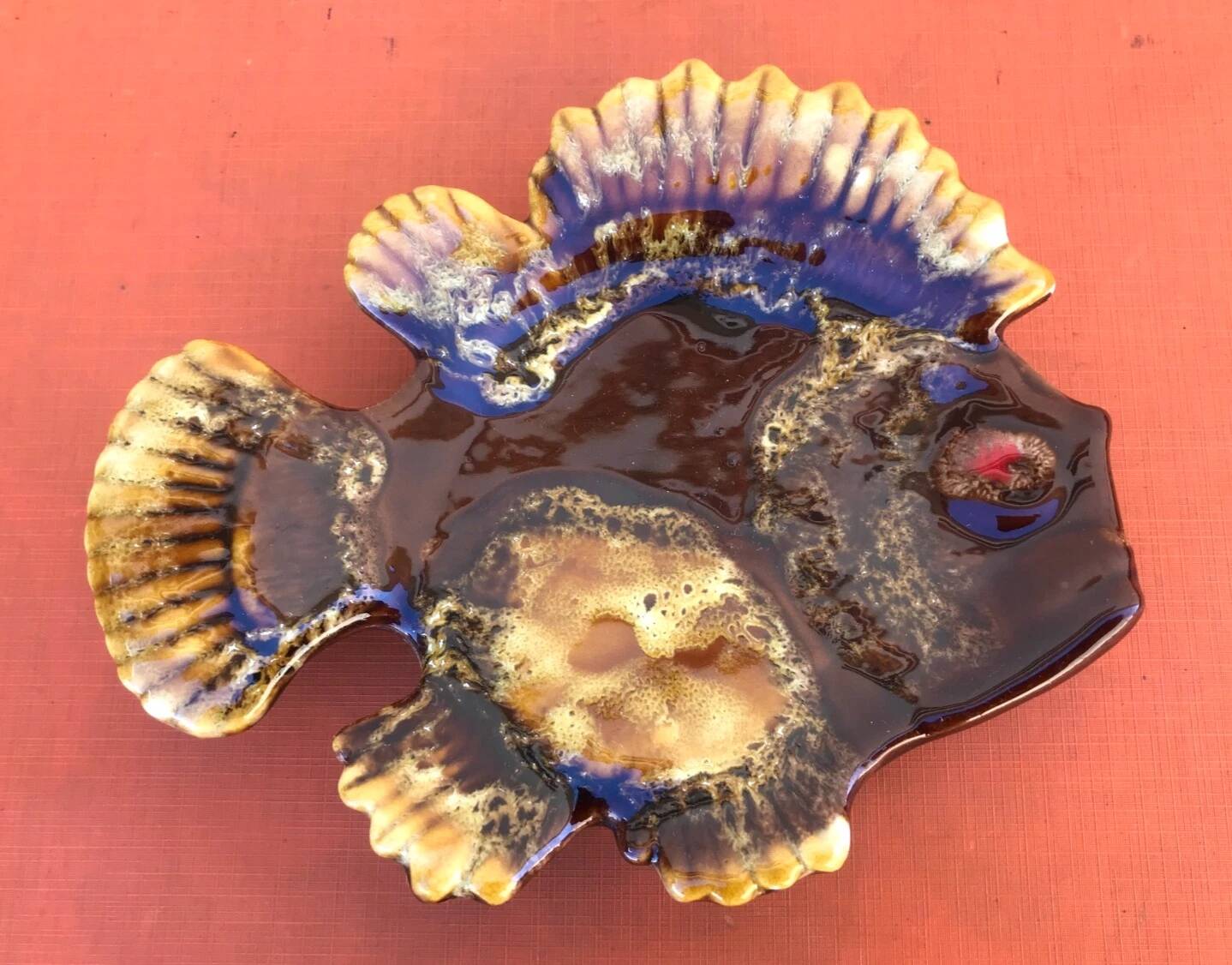 1960s Vallauris enameled ceramic pocket emptier