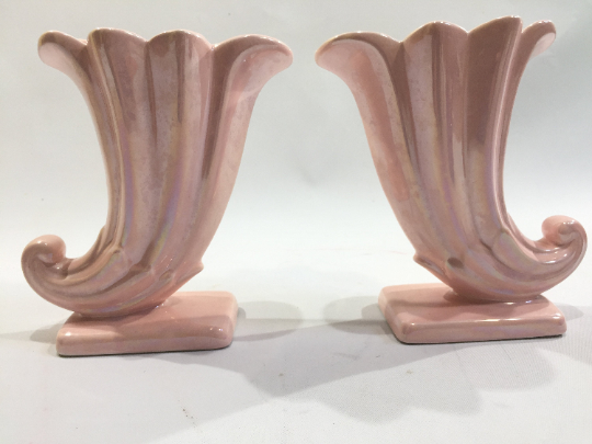 Paire de vases corne d'abondance