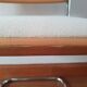 Chaise b32 Marcel Breuer en tissu bouclette fine