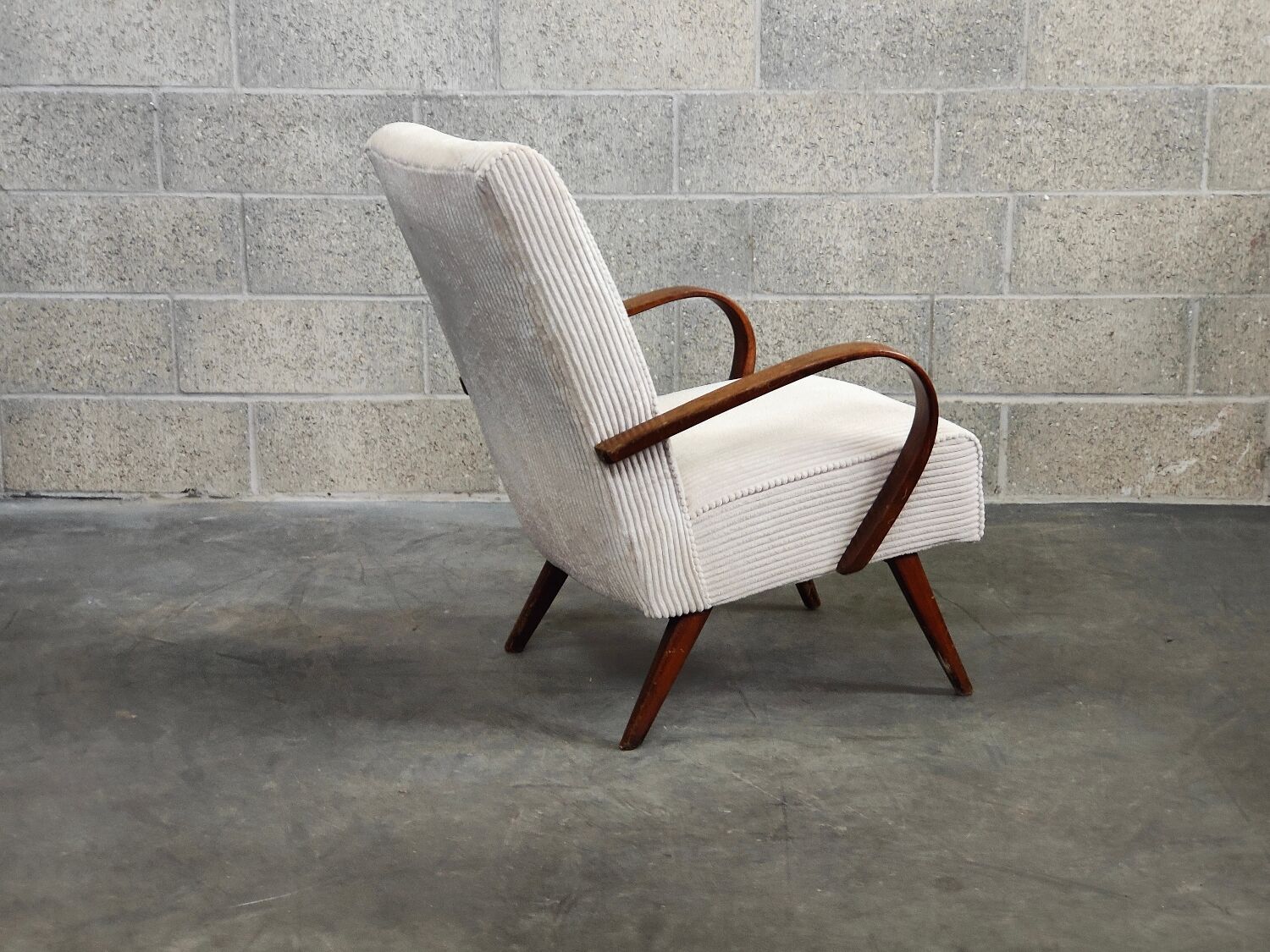 Fauteuil restauré par Jaroslav Smidek 6952 pour Ton