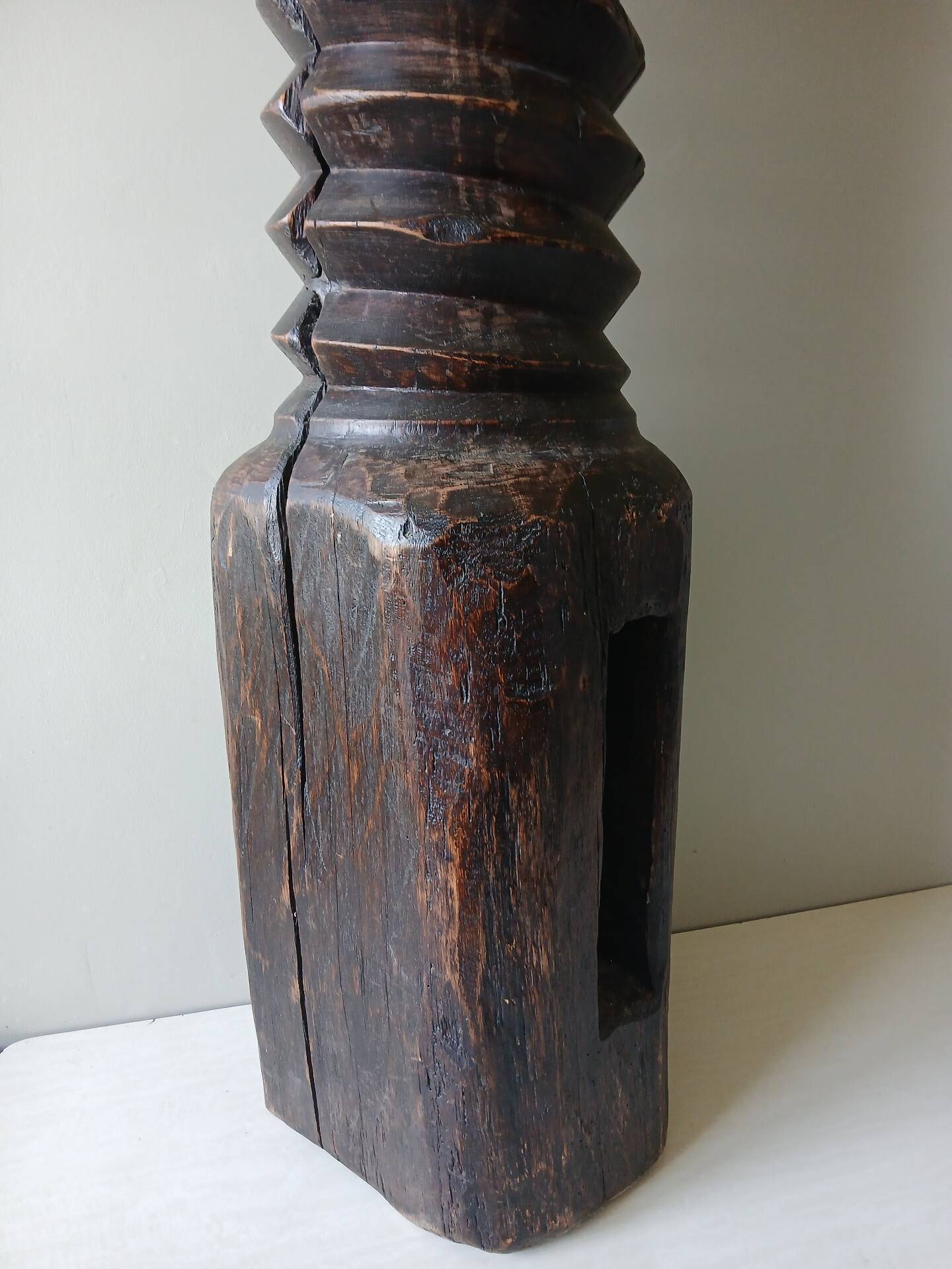 Old solid wood wine press screw, H 144 cm, Weight 37.5 kg