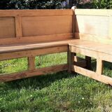 Corner bench