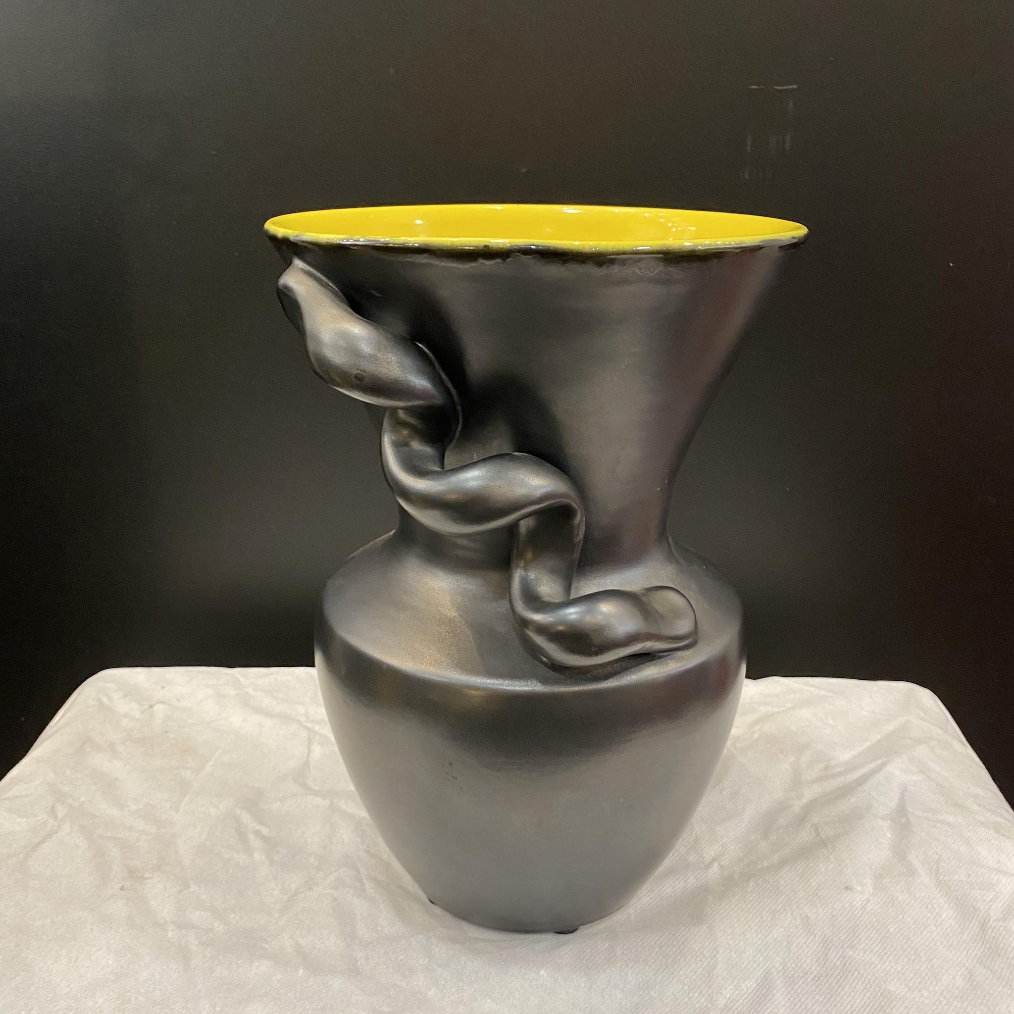 Vase cache pot en céramique Vallauris