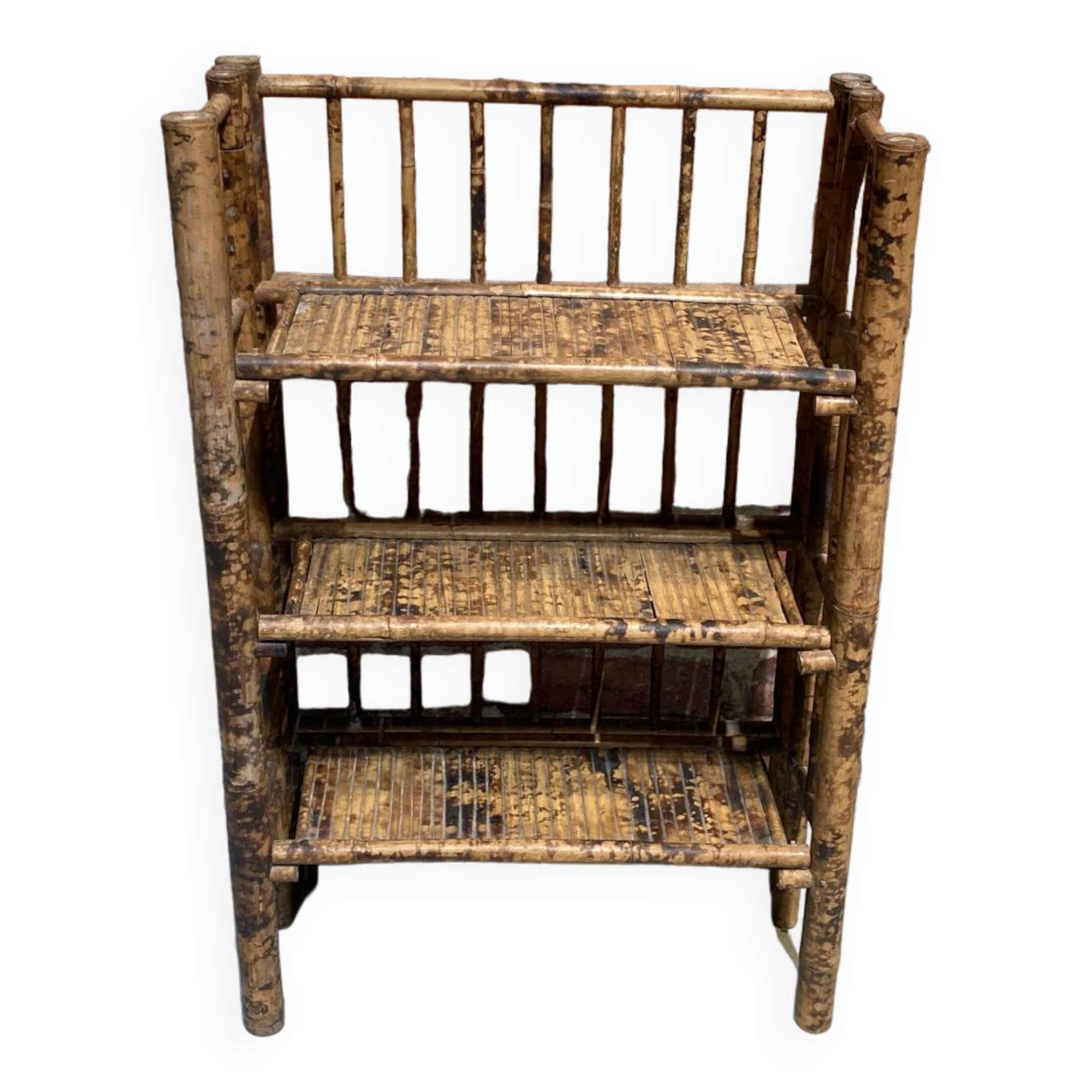 Foldable bamboo shelf