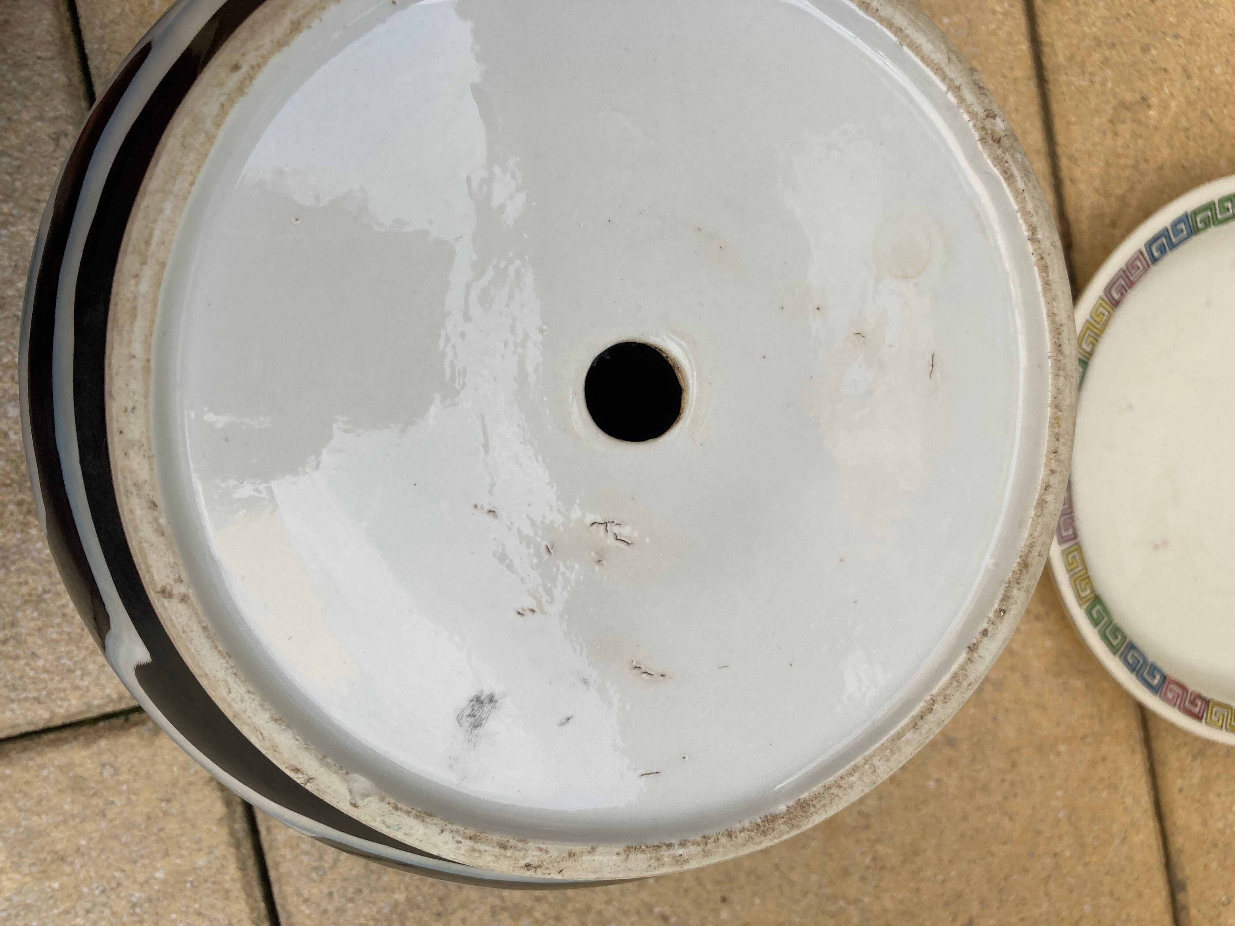 Cache pot and chinese saucer XXeme