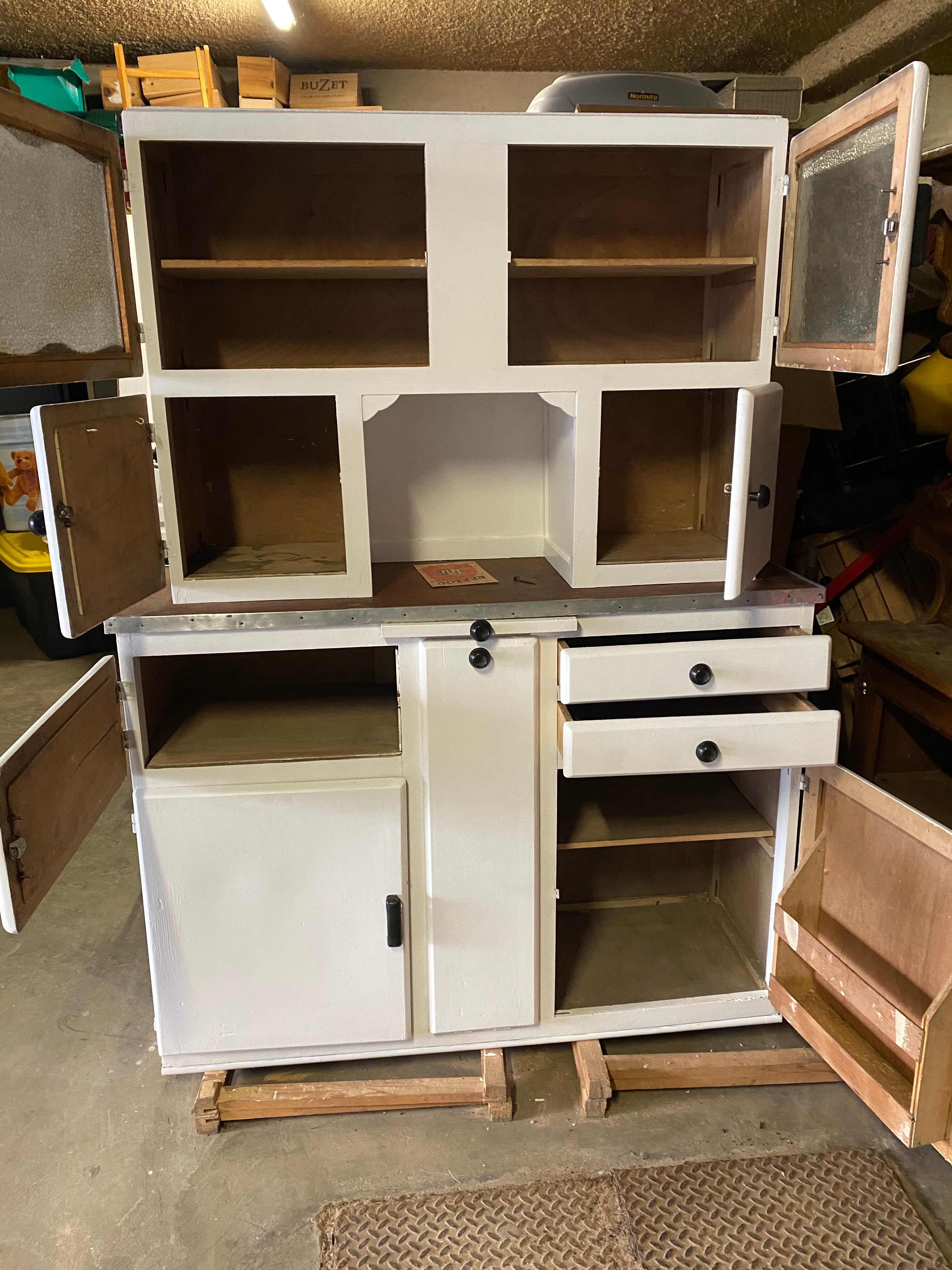 Kitchen furniture Mado year 30-40