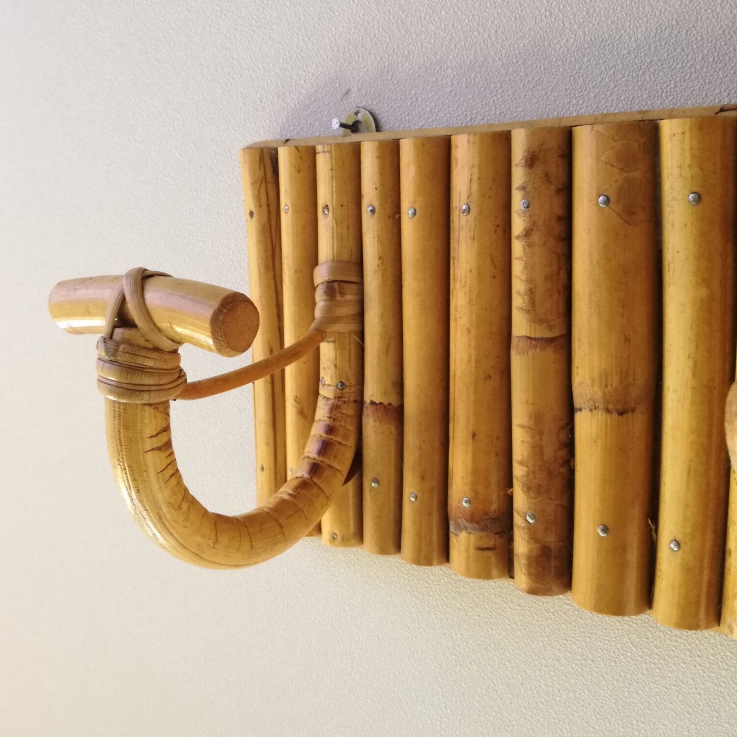 Coat rack with 3 hooks