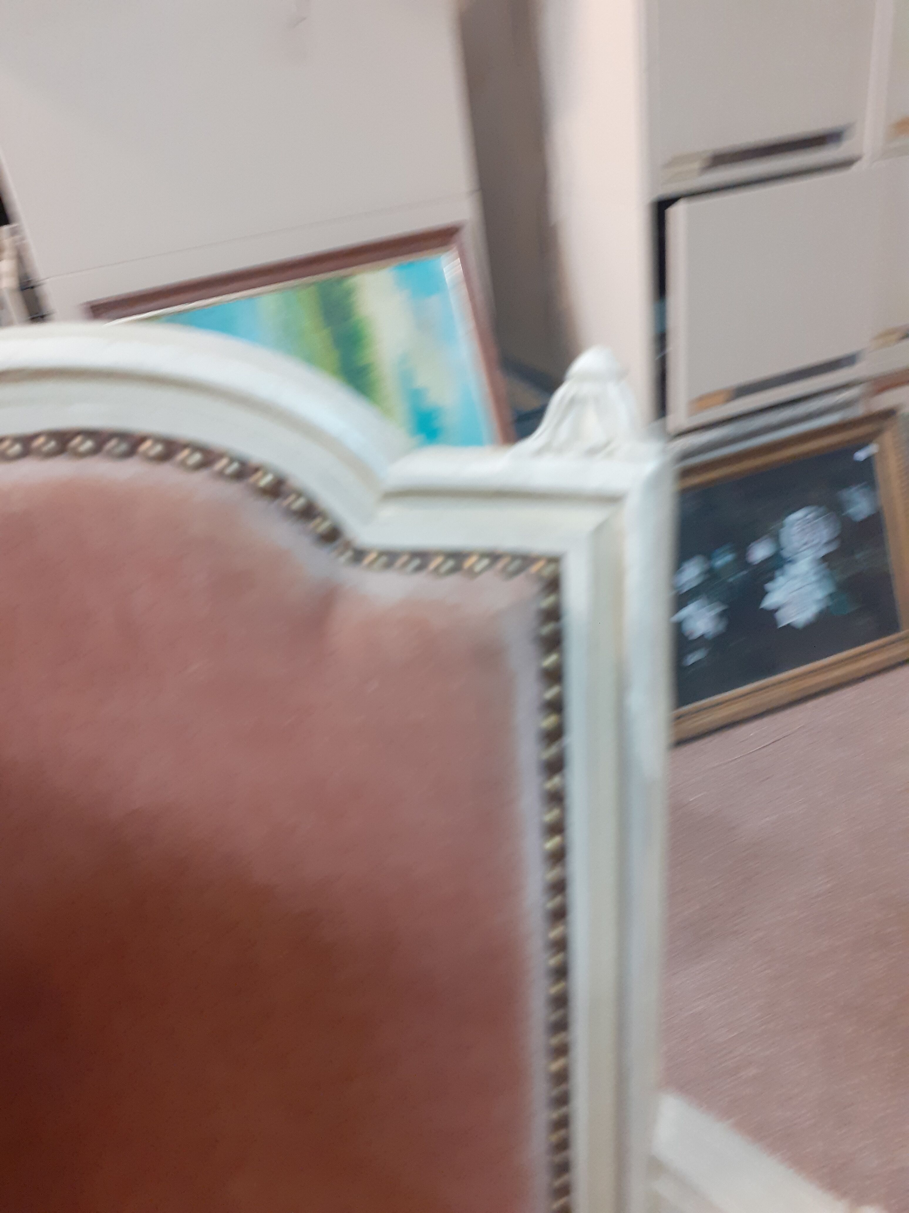 Fauteuil bois laqué blanc style Louis XVI