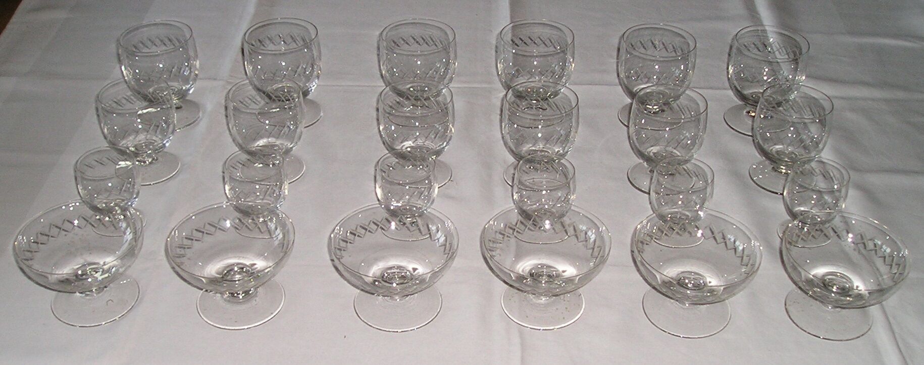 Glass service for 6 people from the 70s