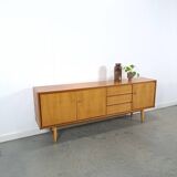 Mid-century notenhout fineer dressoir met 3 lades
