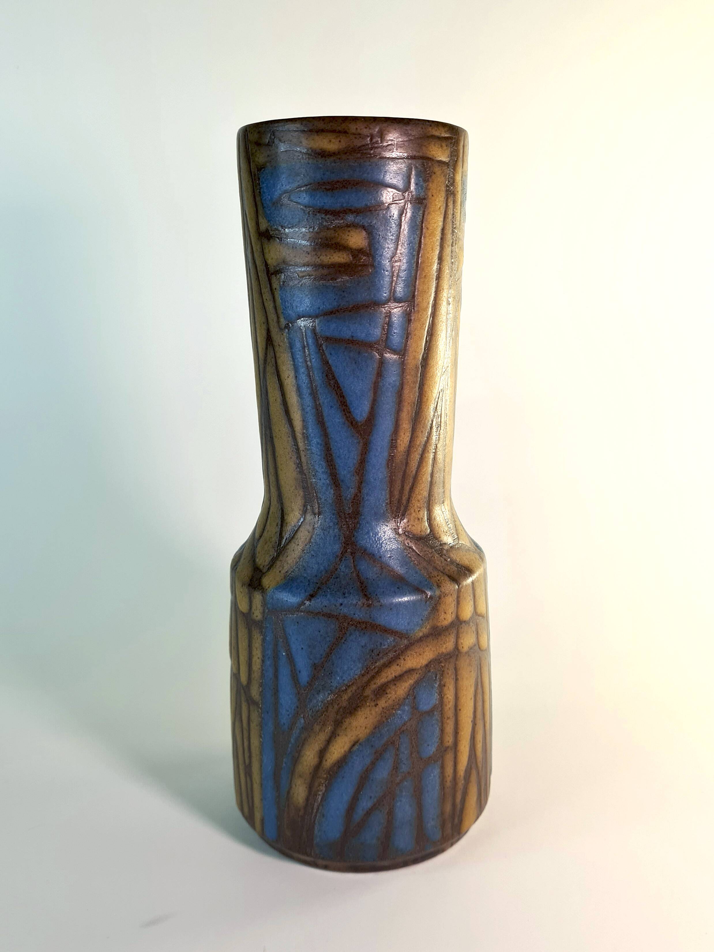 Cor Unum abstract vase by Jan Schuurkes – Mid-century Dutch design