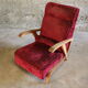 Fauteuil vintage en velours et bois 1950