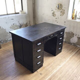 Bureau de notaire noir