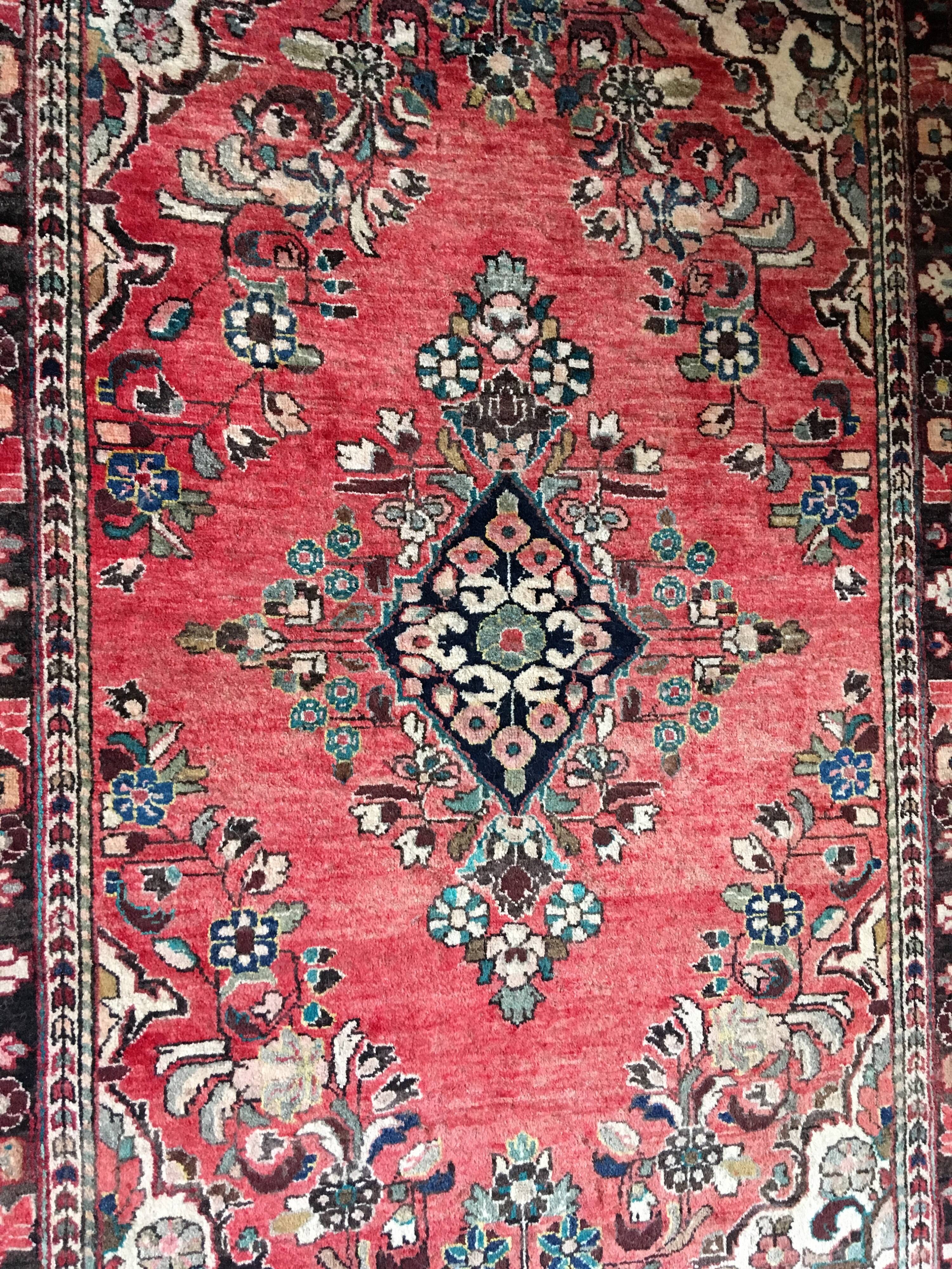 Azari Persian rug 100% wool origin Iran hand-tied 197 X 134cm