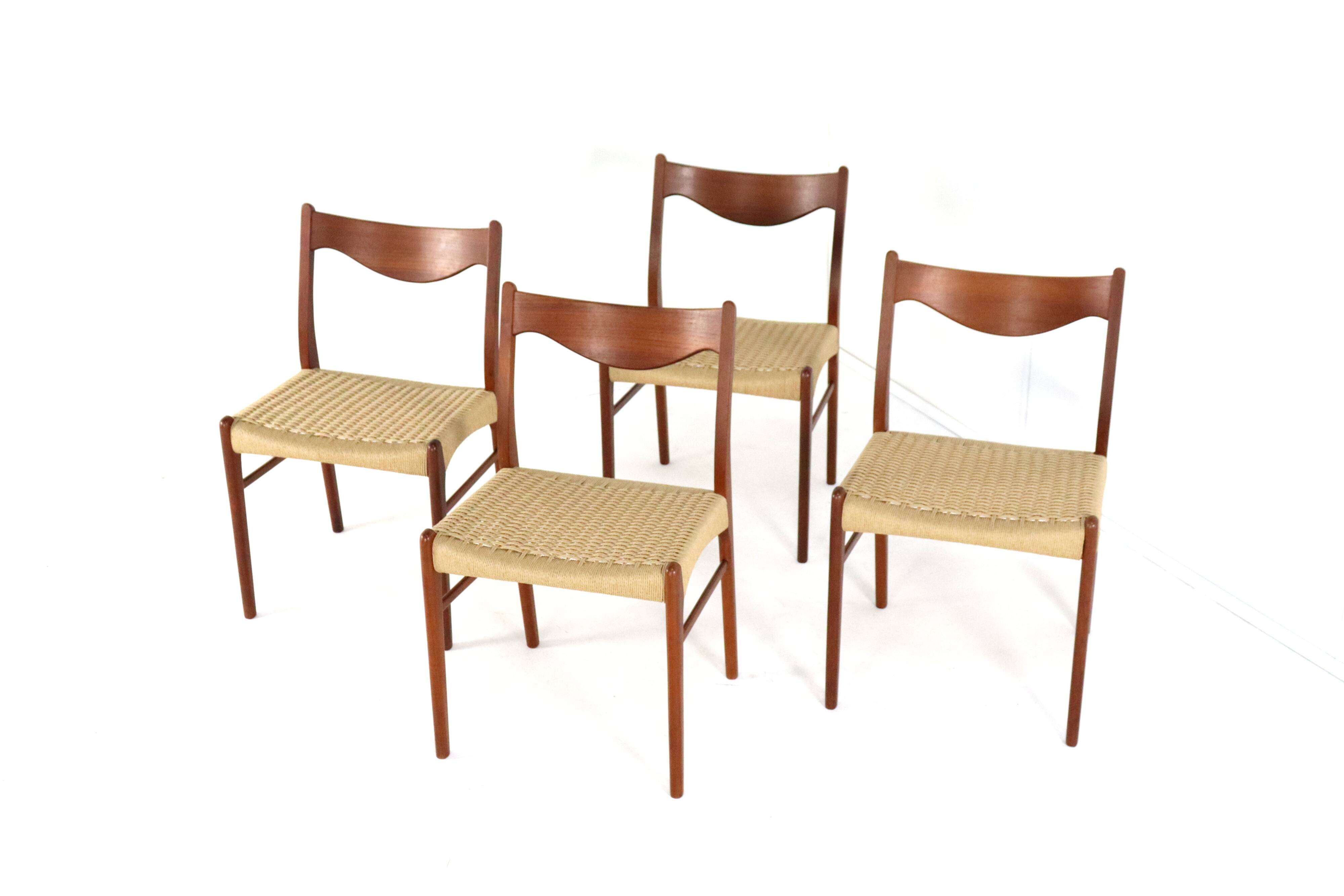 Set of 4 Arne Wahl Iversen for Glyngore papercord chairs 'Naerem'