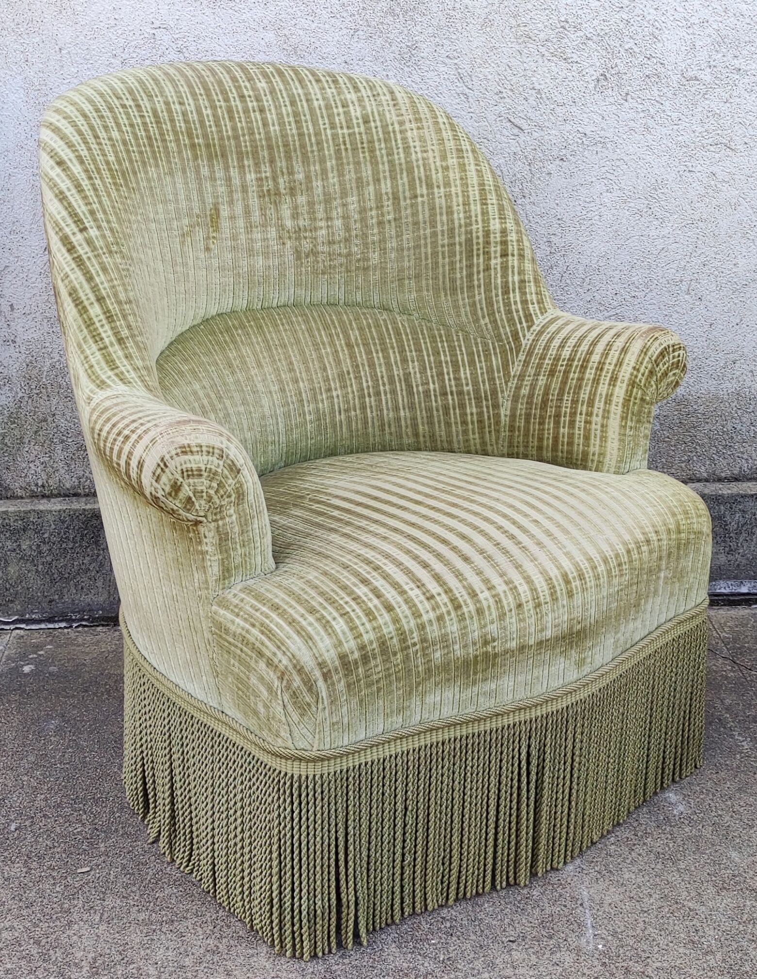 Pair of toad armchairs