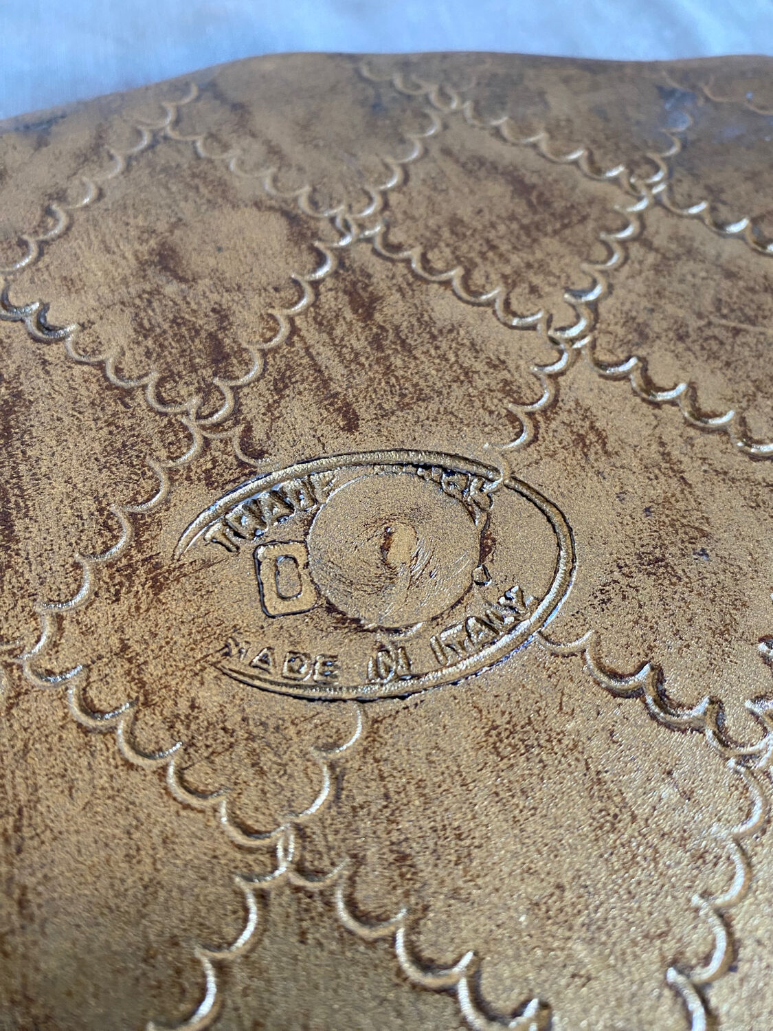 Venetian tray in orange and gold wood