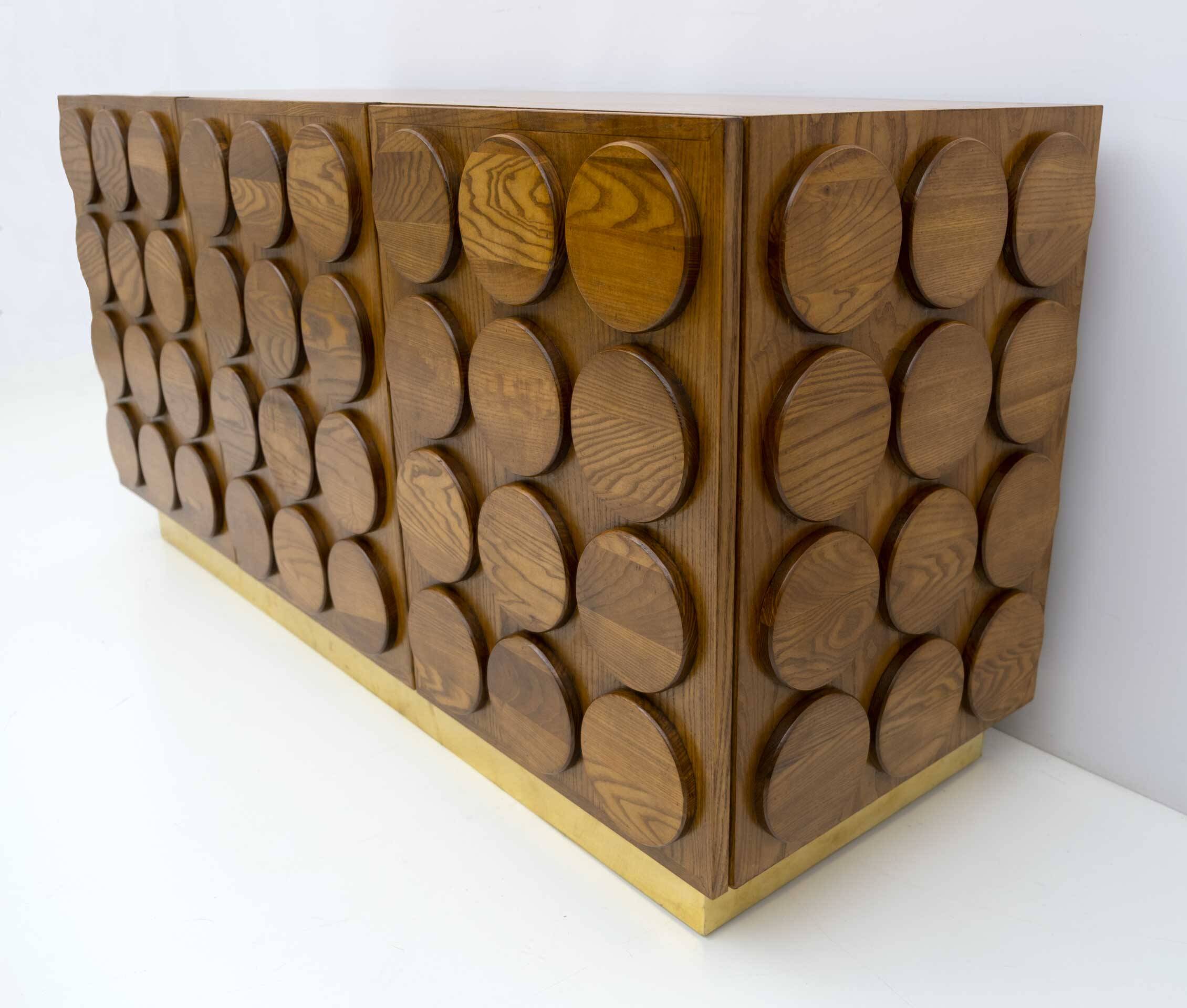 Brutalist Italian Chestnut Wood and Brass Bar Cabinet, 1970s